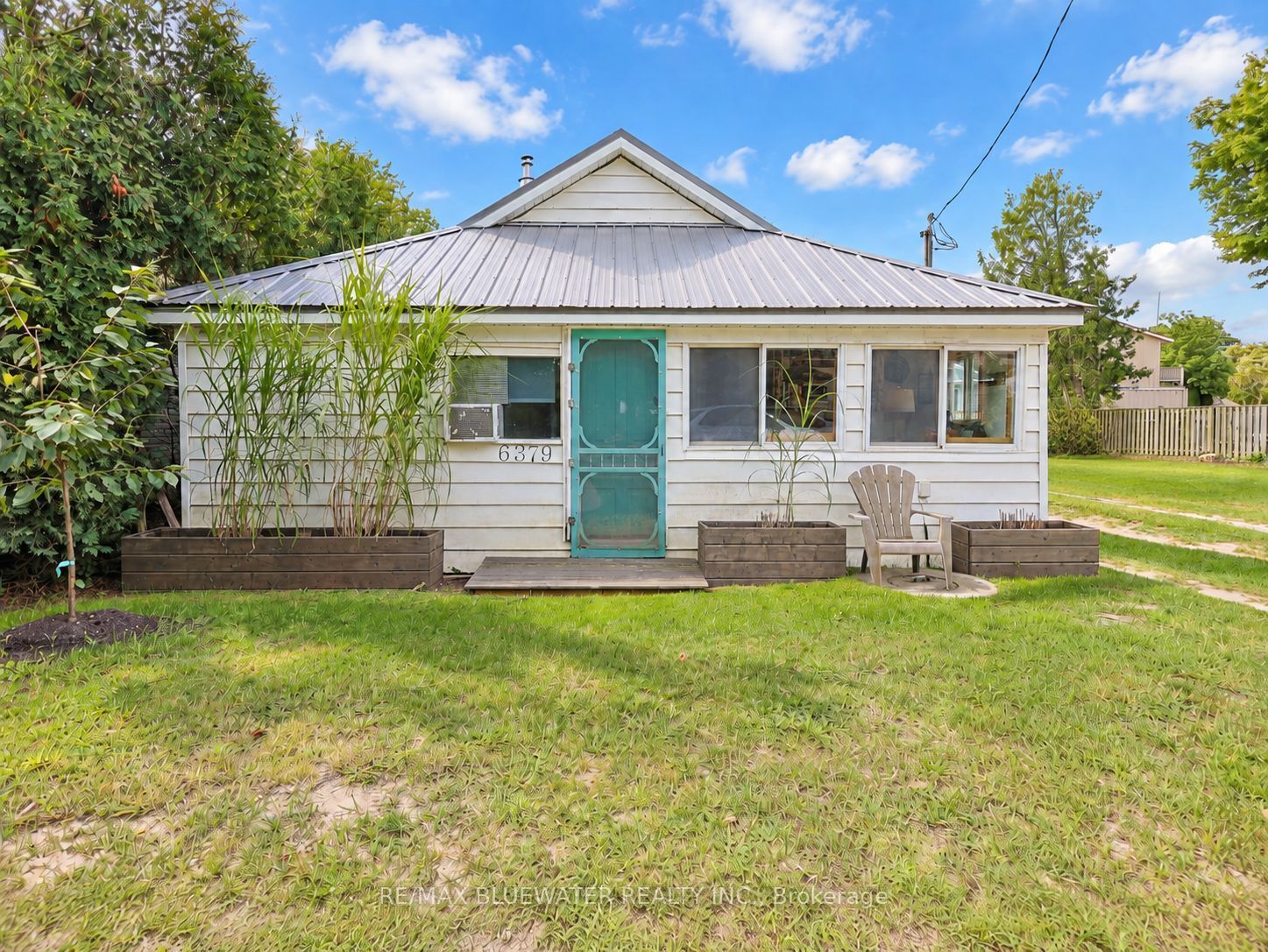 6379 West Parkway Drive Property Photo 1