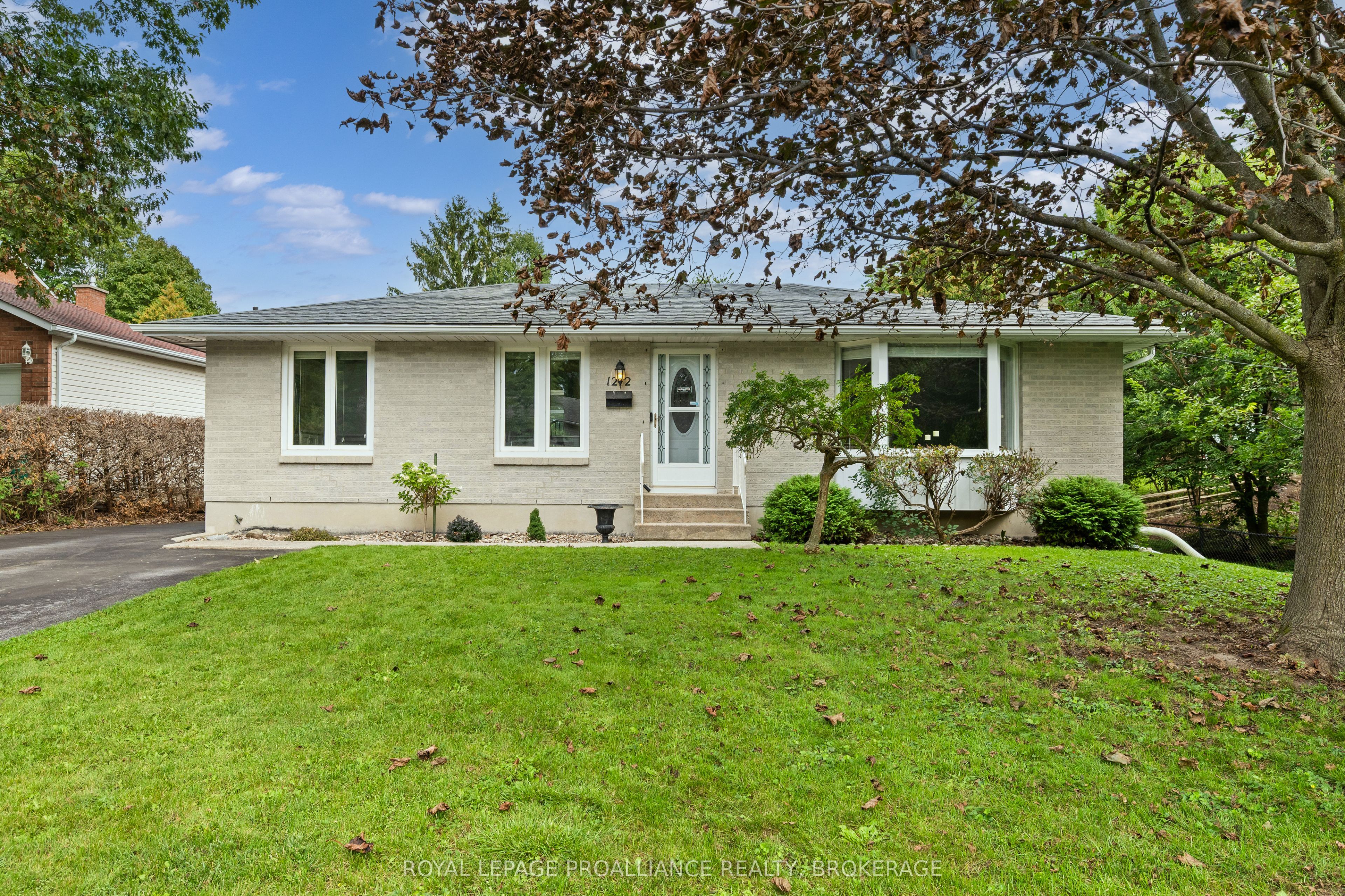 1212 Prince Charles Drive Property Photo 1