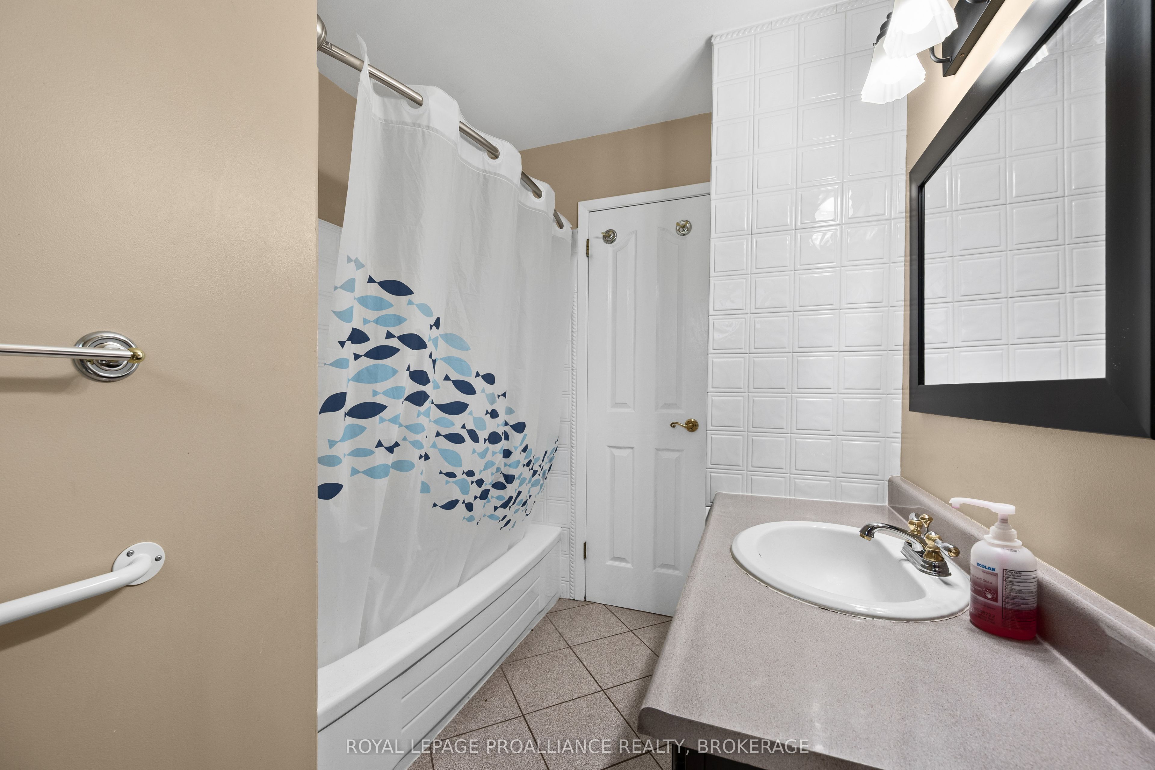 1212 Prince Charles Drive Property Photo 18