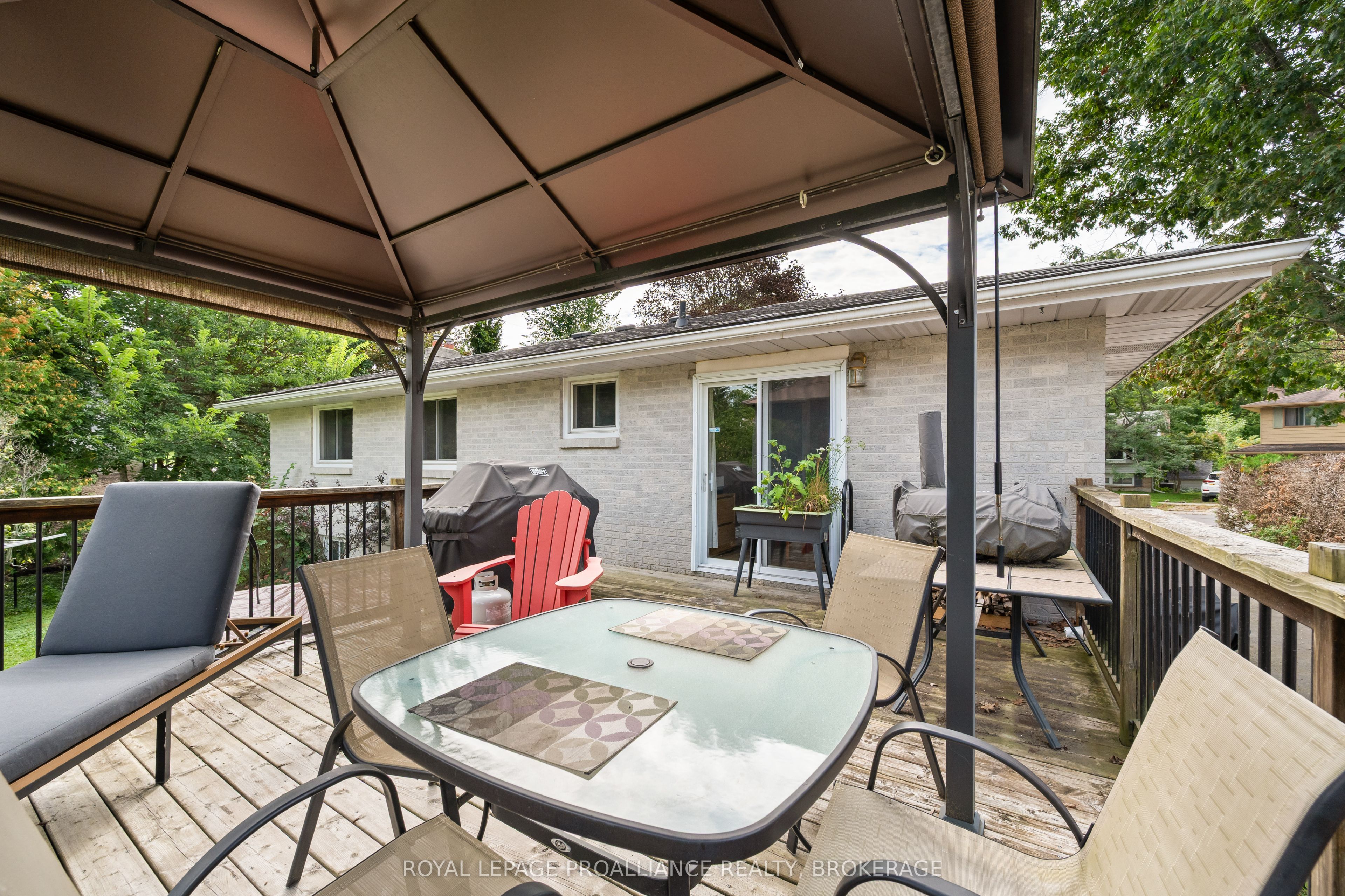 1212 Prince Charles Drive Property Photo 37