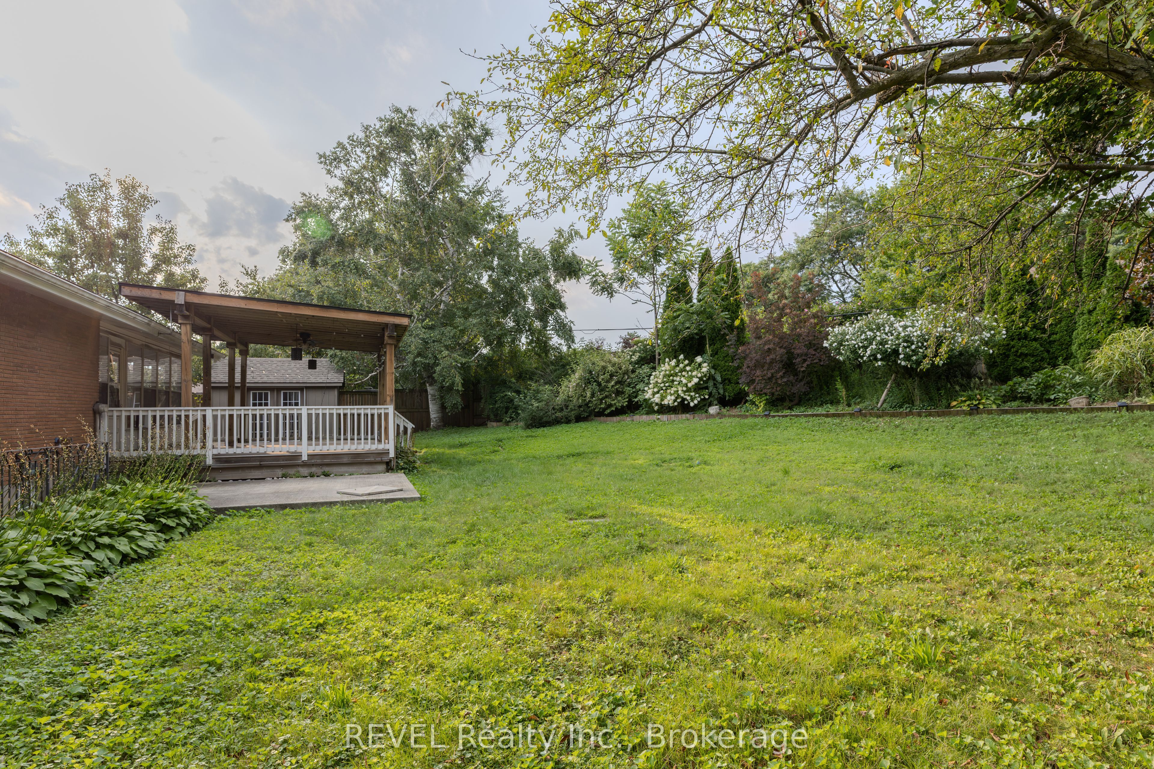 7285 Rolling Acres Crescent Property Photo 29