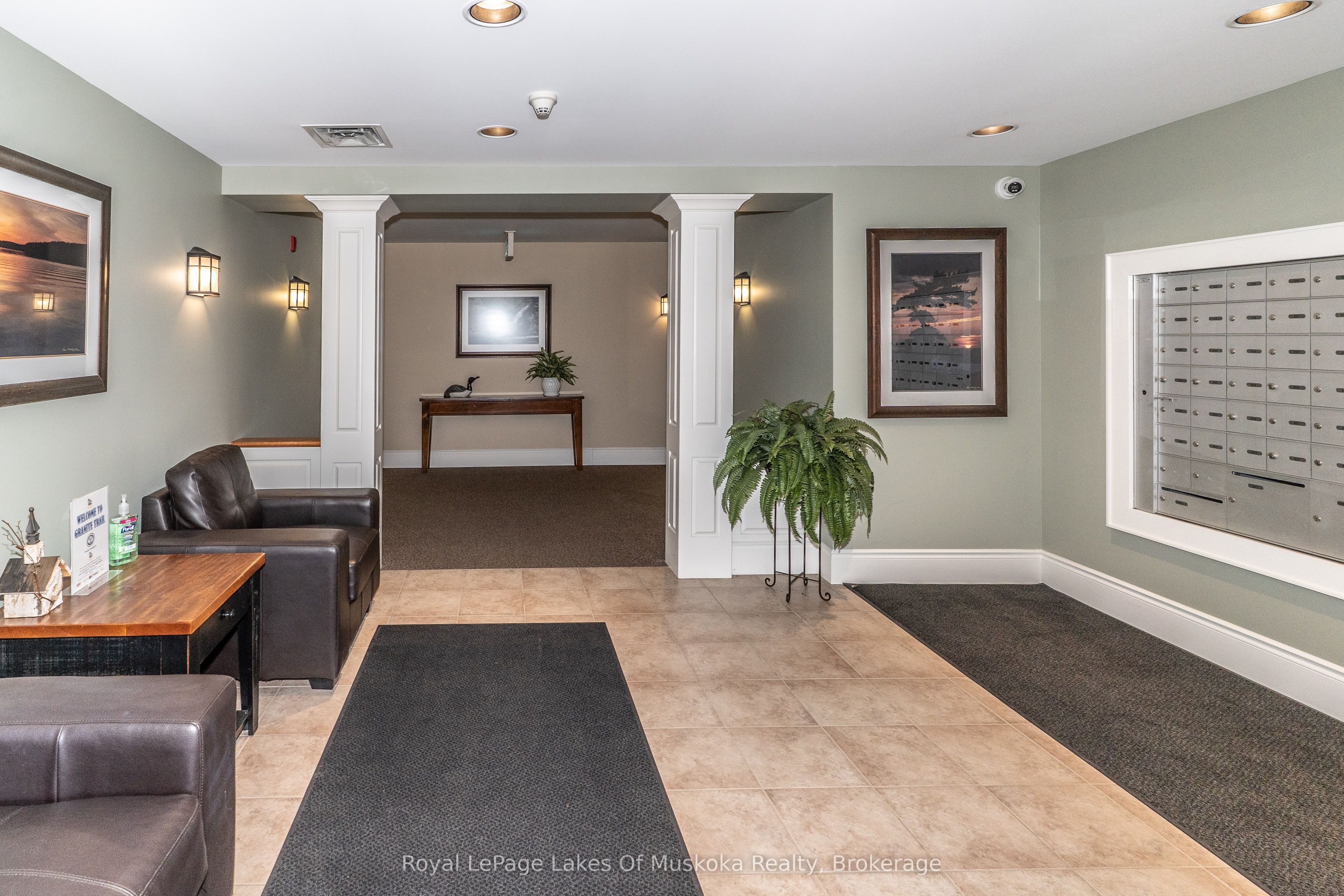 391 James Street W 403 Property Photo 4