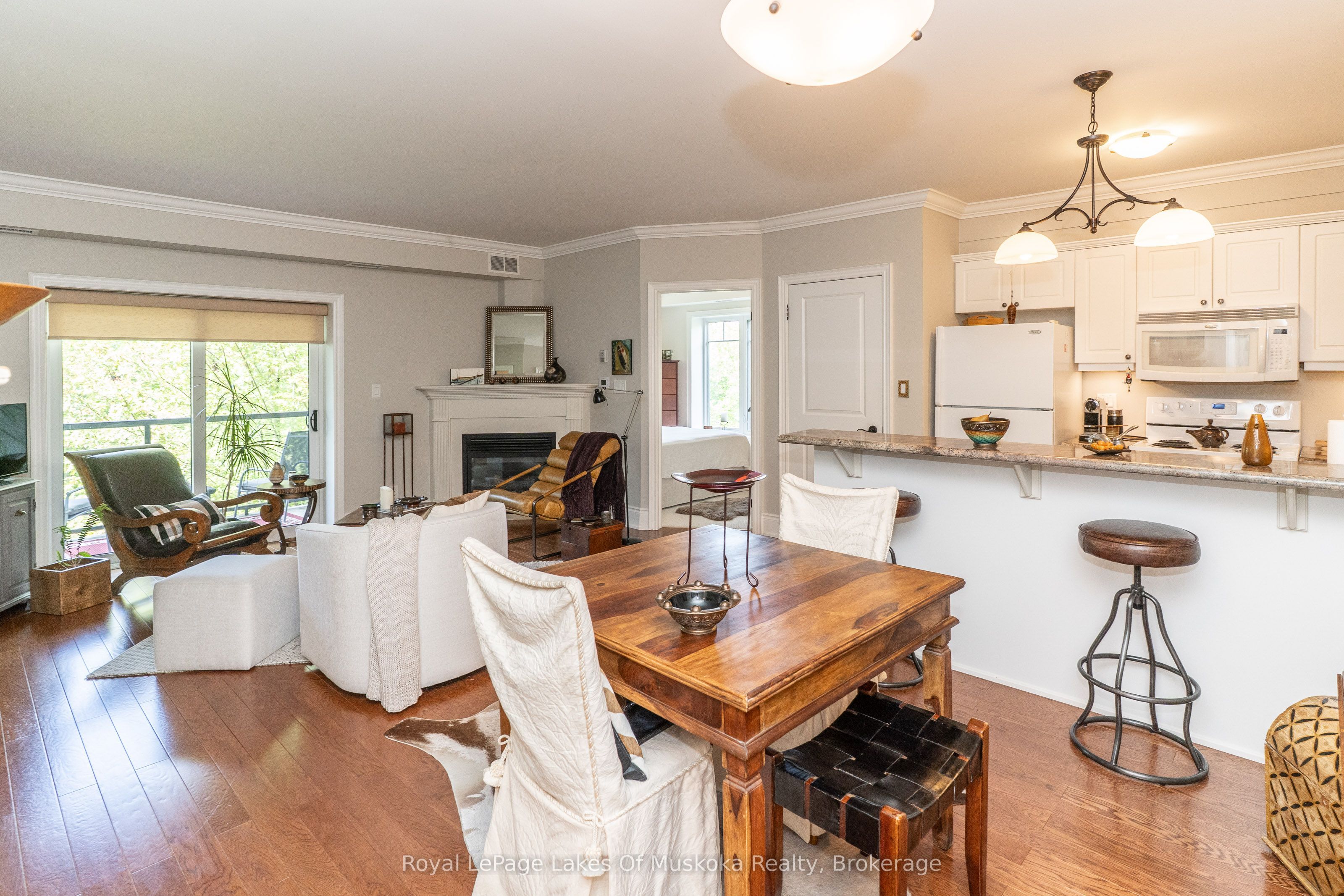 391 James Street W 403 Property Photo 9