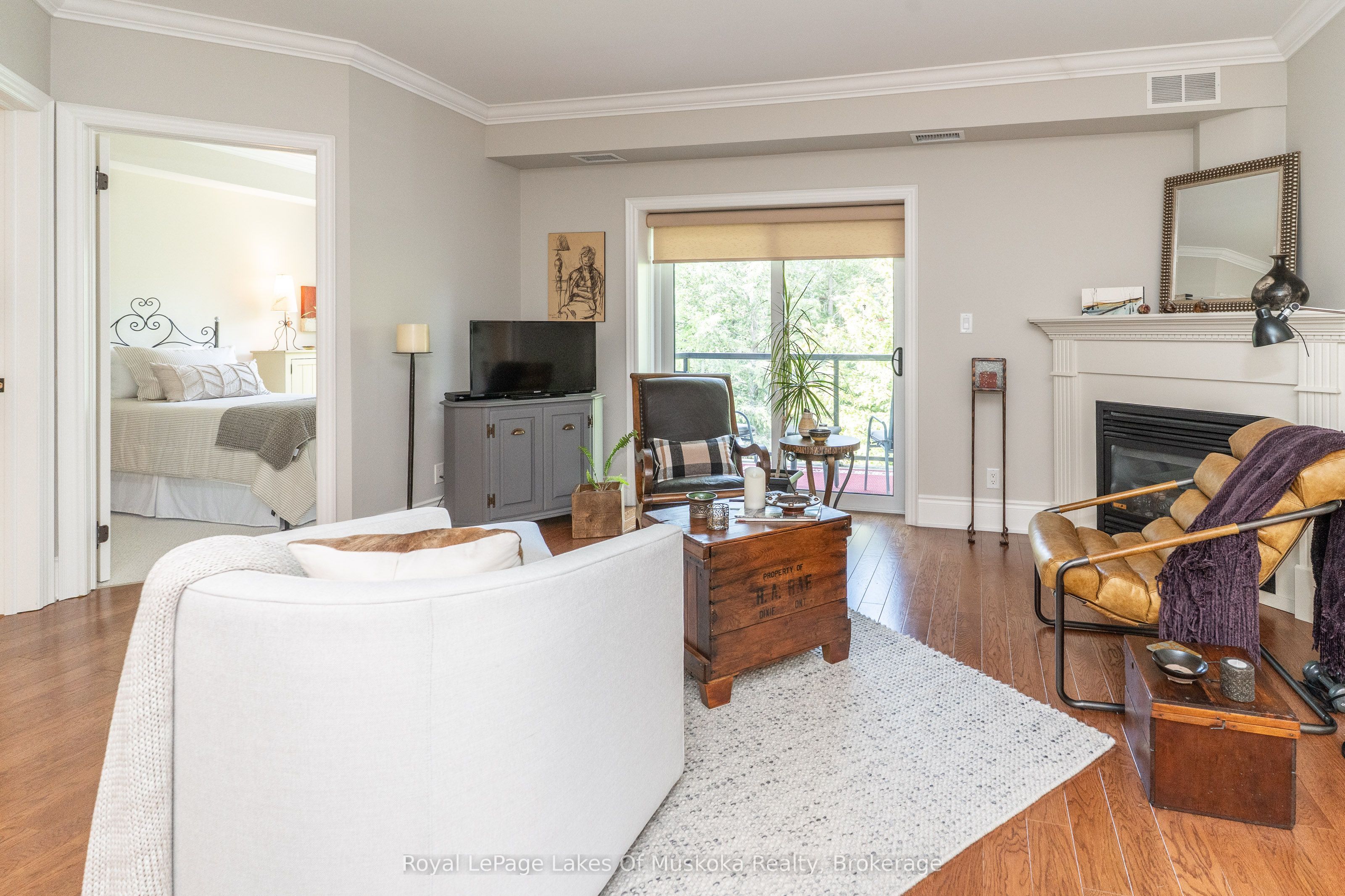 391 James Street W 403 Property Photo 18