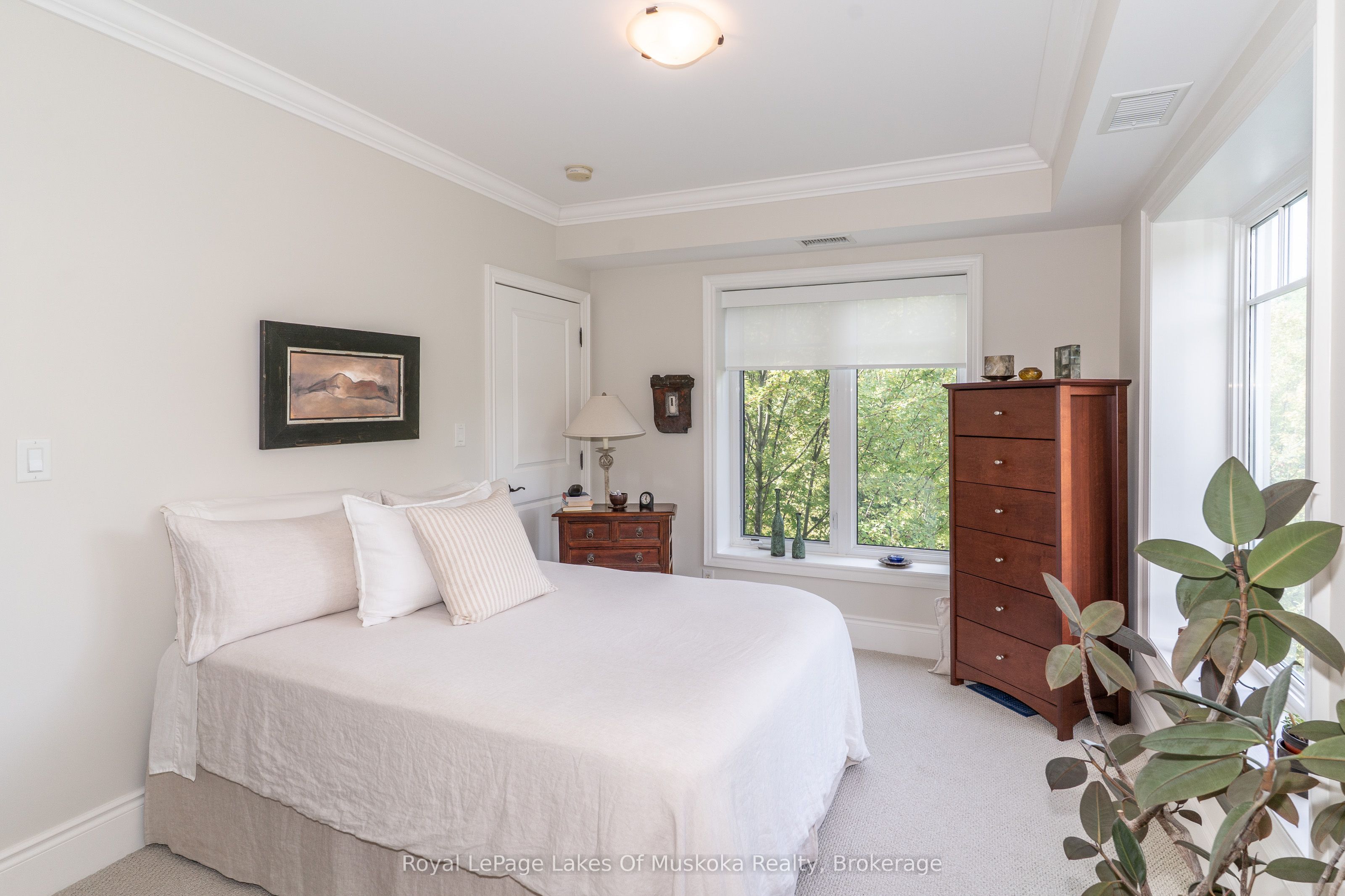 391 James Street W 403 Property Photo 24