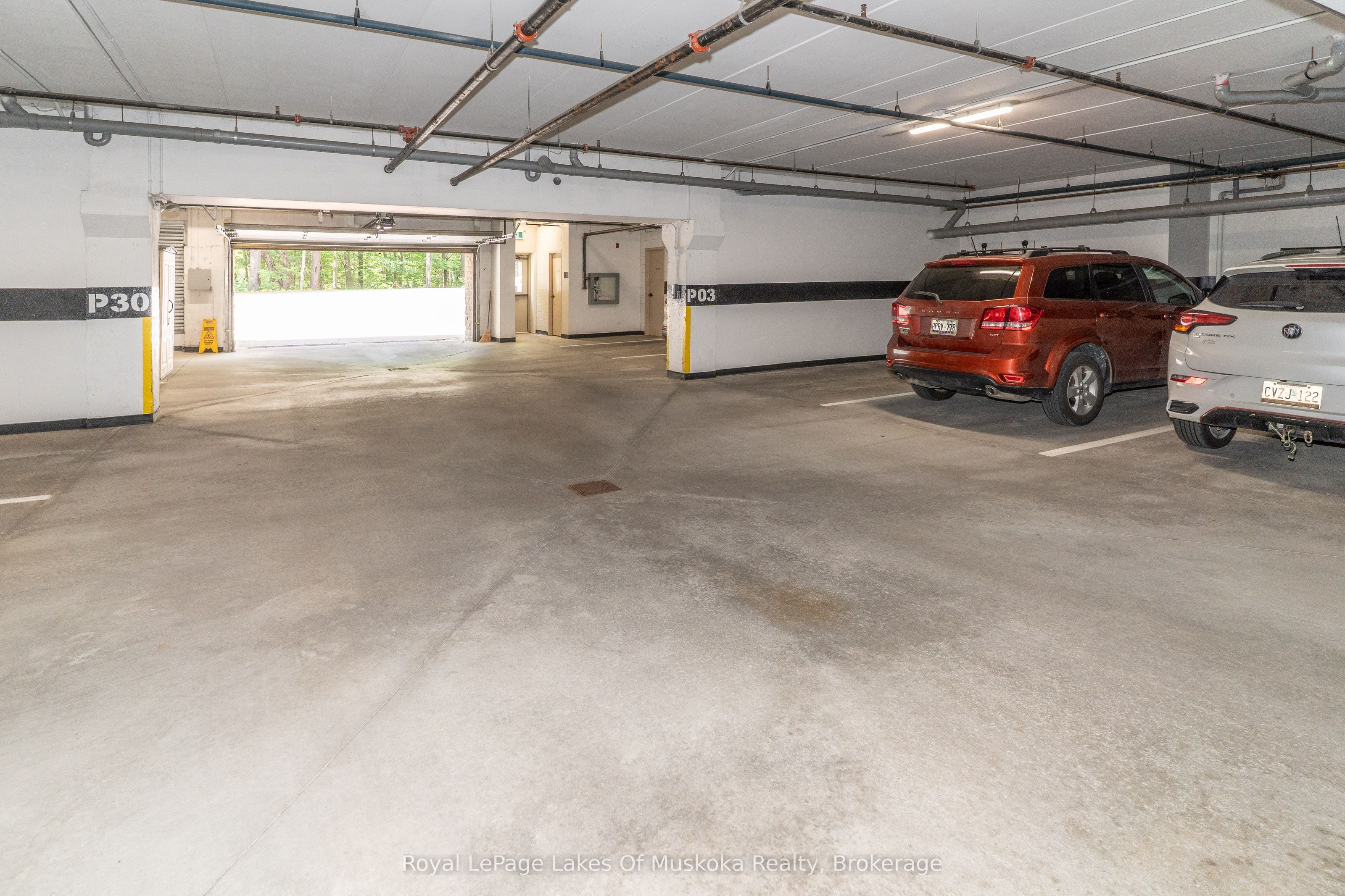 391 James Street W 403 Property Photo 36