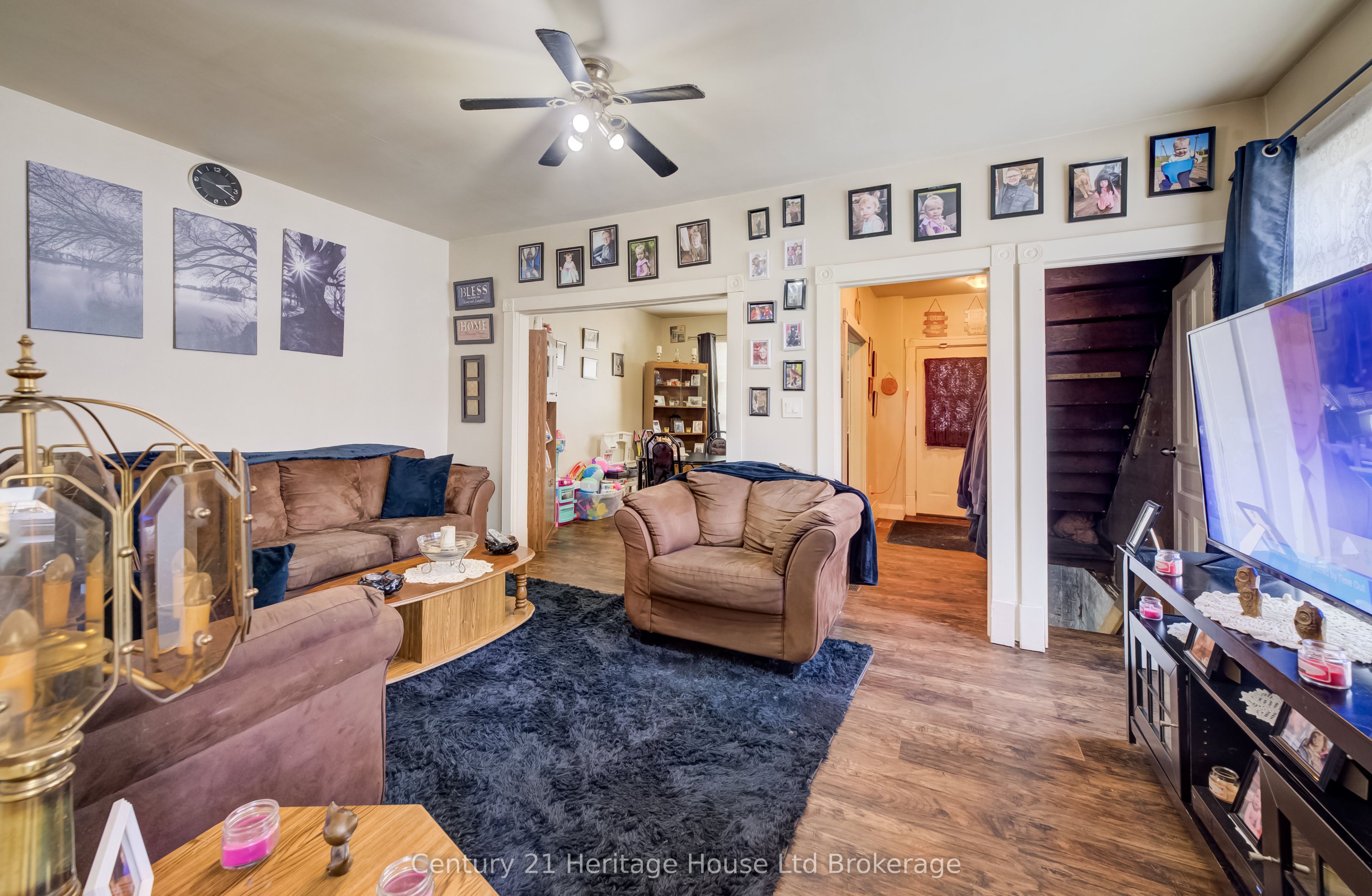 18 William Lane Property Photo 6