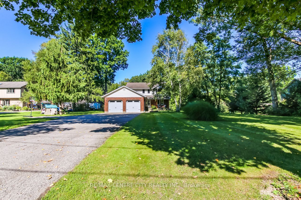 37450 Lake Line Property Photo 1