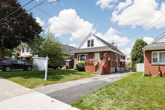 357 East 17th Street Property Photo 2