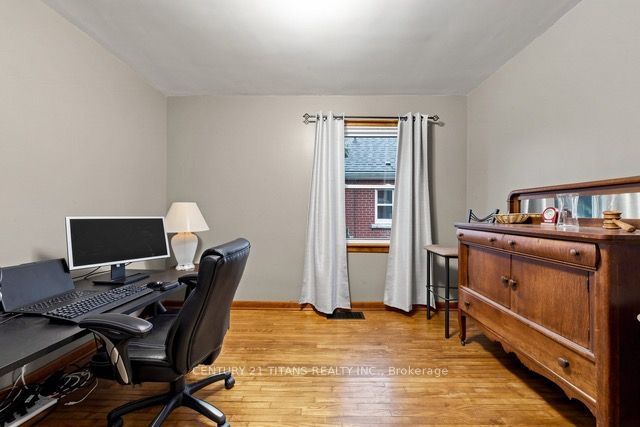 357 East 17th Street Property Photo 19