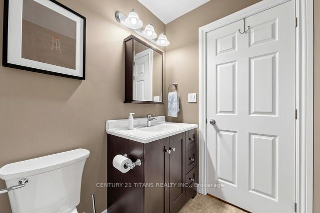 357 East 17th Street Property Photo 23
