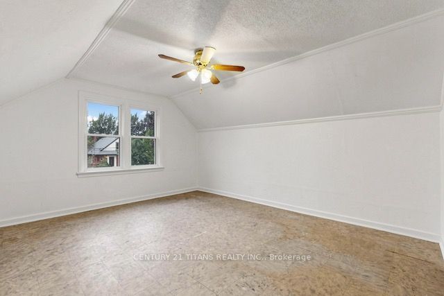 357 East 17th Street Property Photo 30