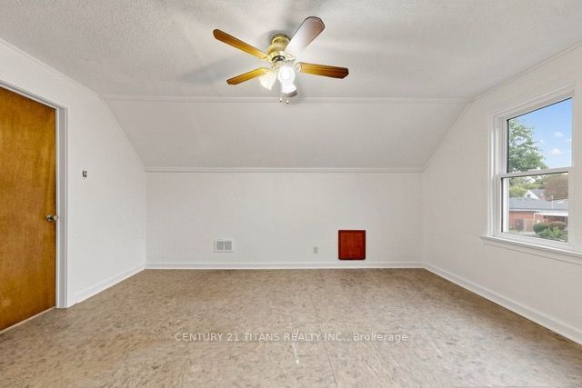 357 East 17th Street Property Photo 33