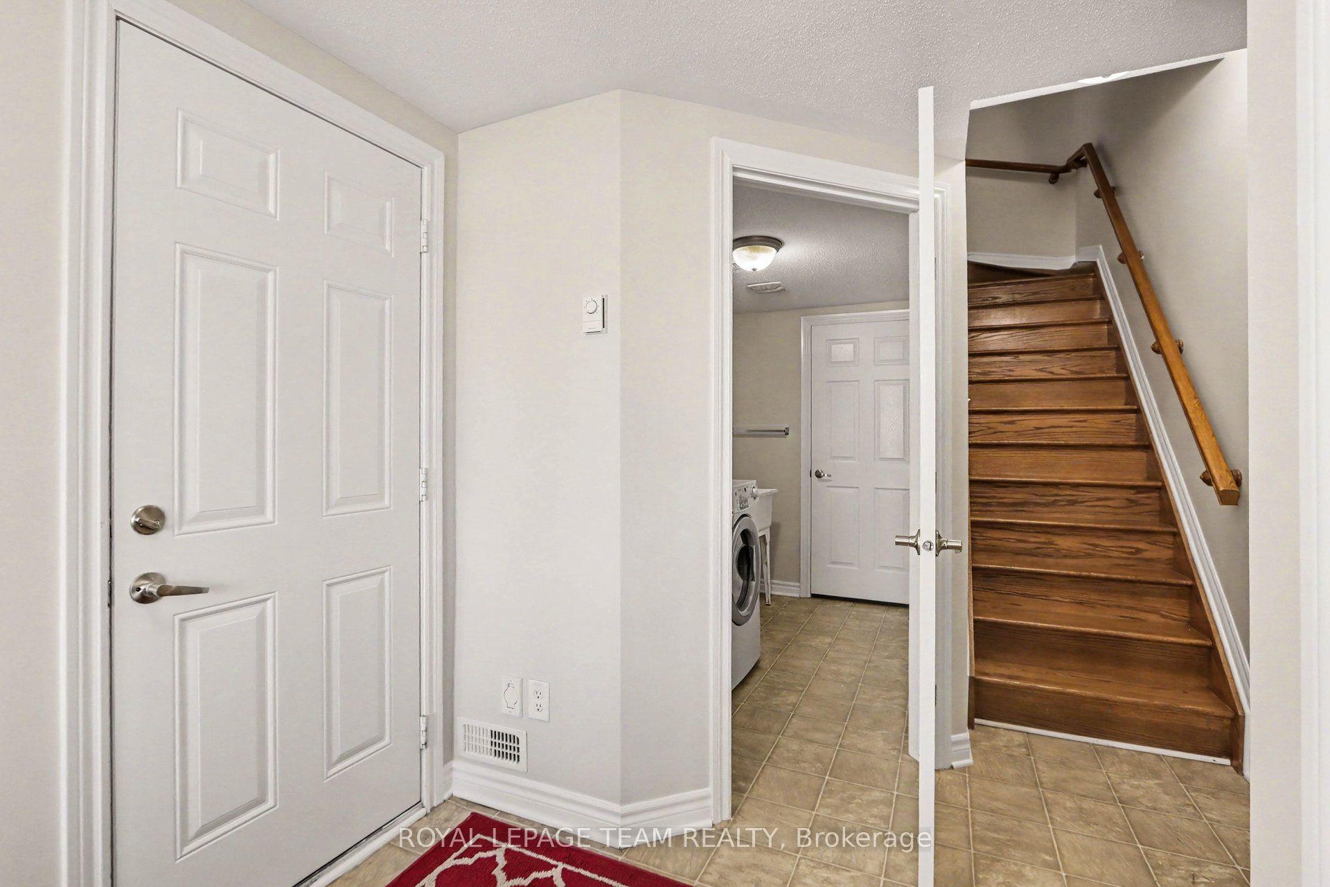 2100 Madrid Avenue Property Photo 5
