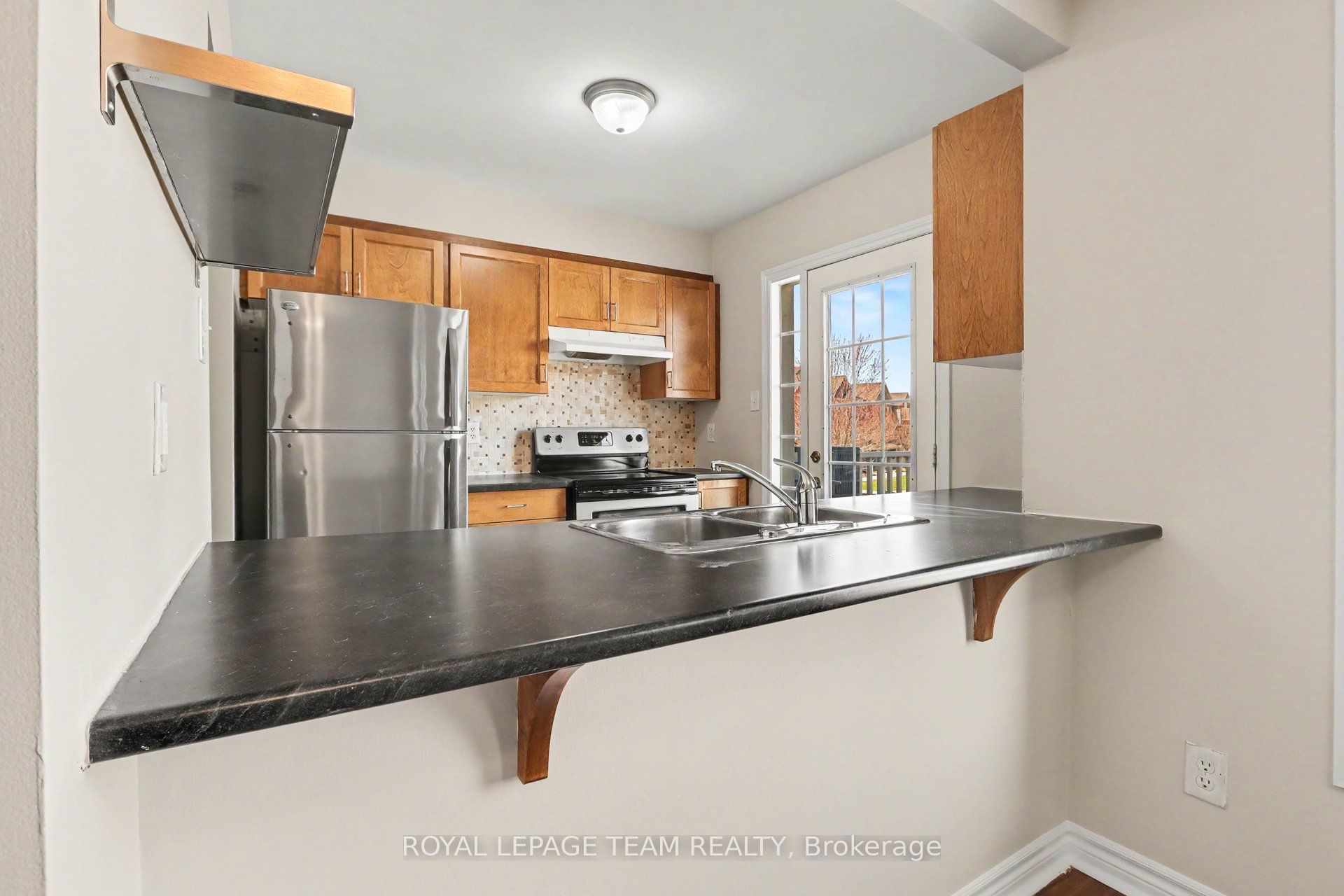 2100 Madrid Avenue Property Photo 13
