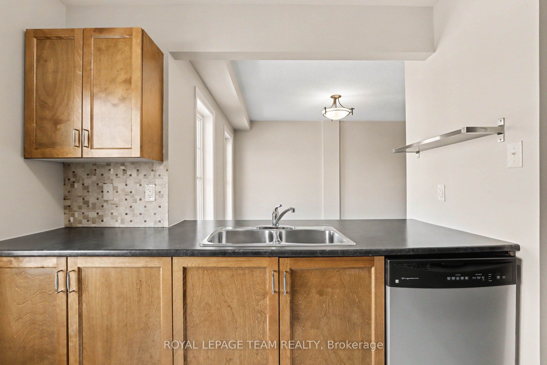 2100 Madrid Avenue Property Photo 16