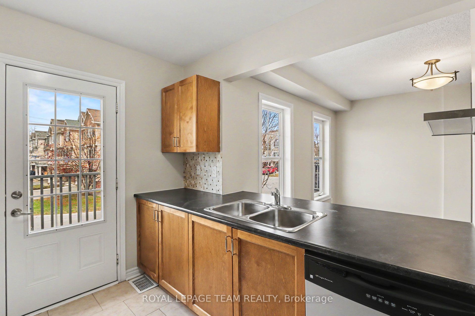 2100 Madrid Avenue Property Photo 17