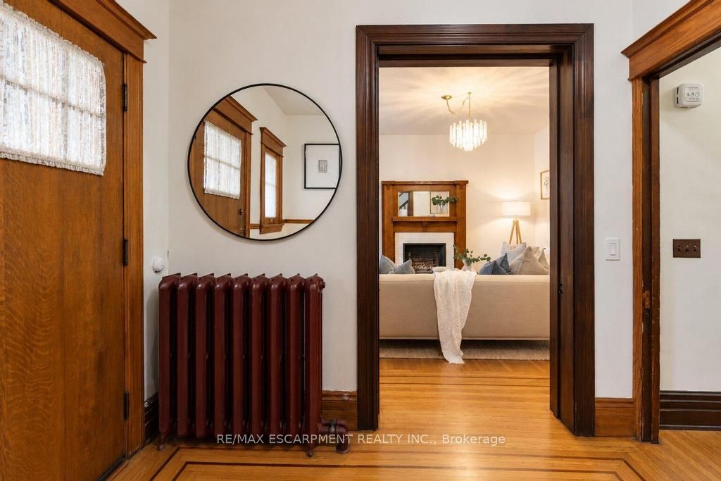 61 Garfield Avenue S Property Photo 5
