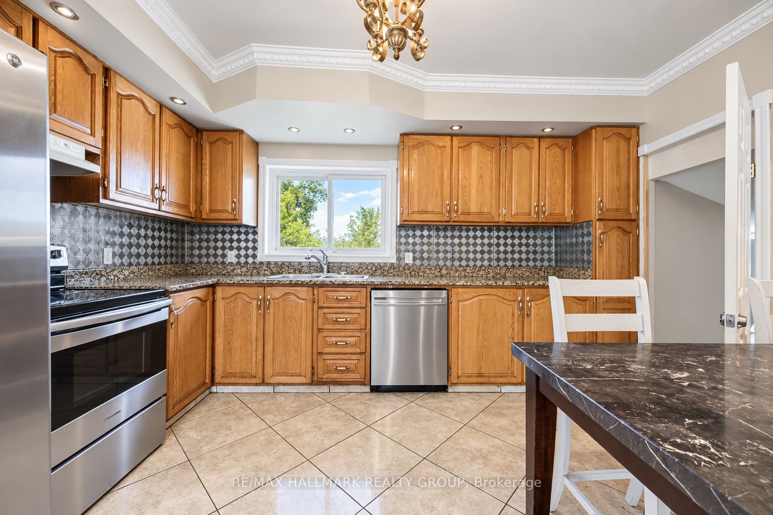 7099 Marco Street Property Photo 11
