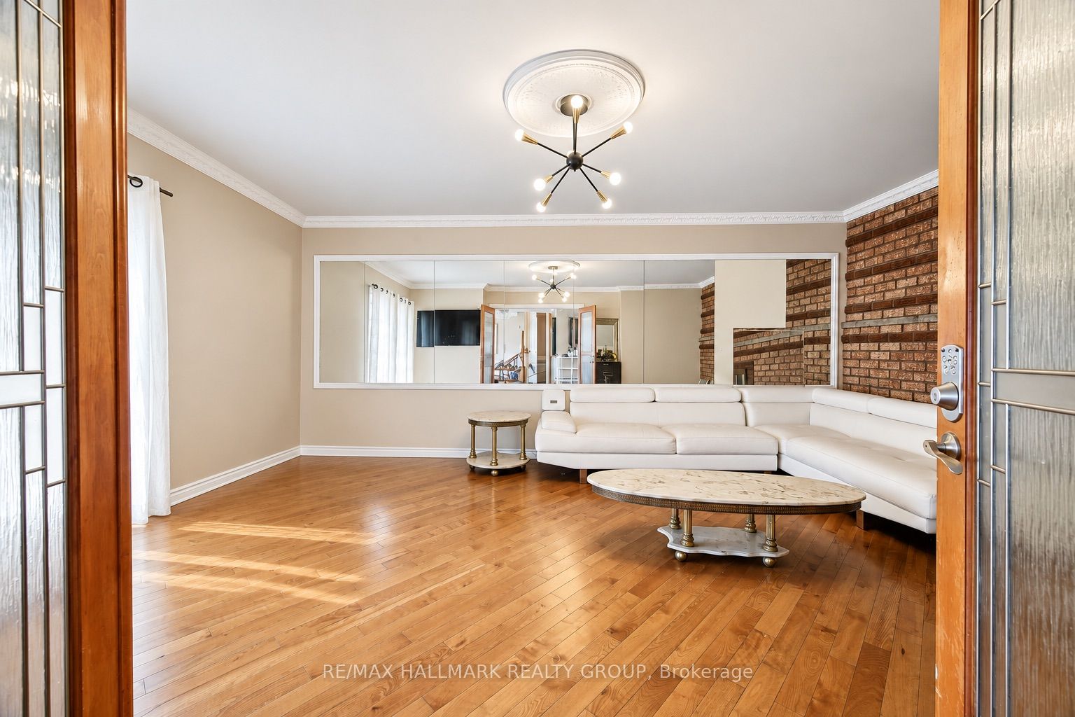7099 Marco Street Property Photo 15
