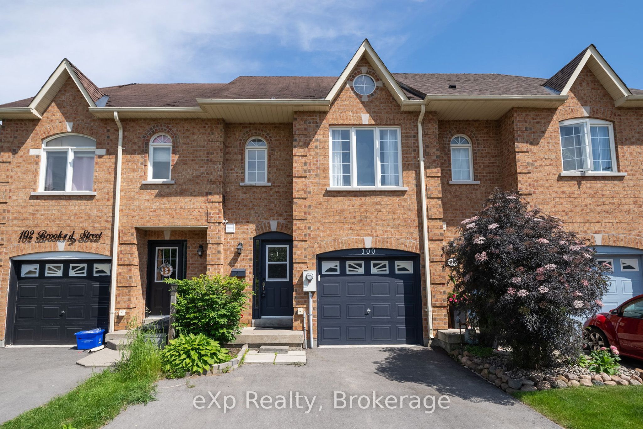 100 Brookside Street Property Photo 1