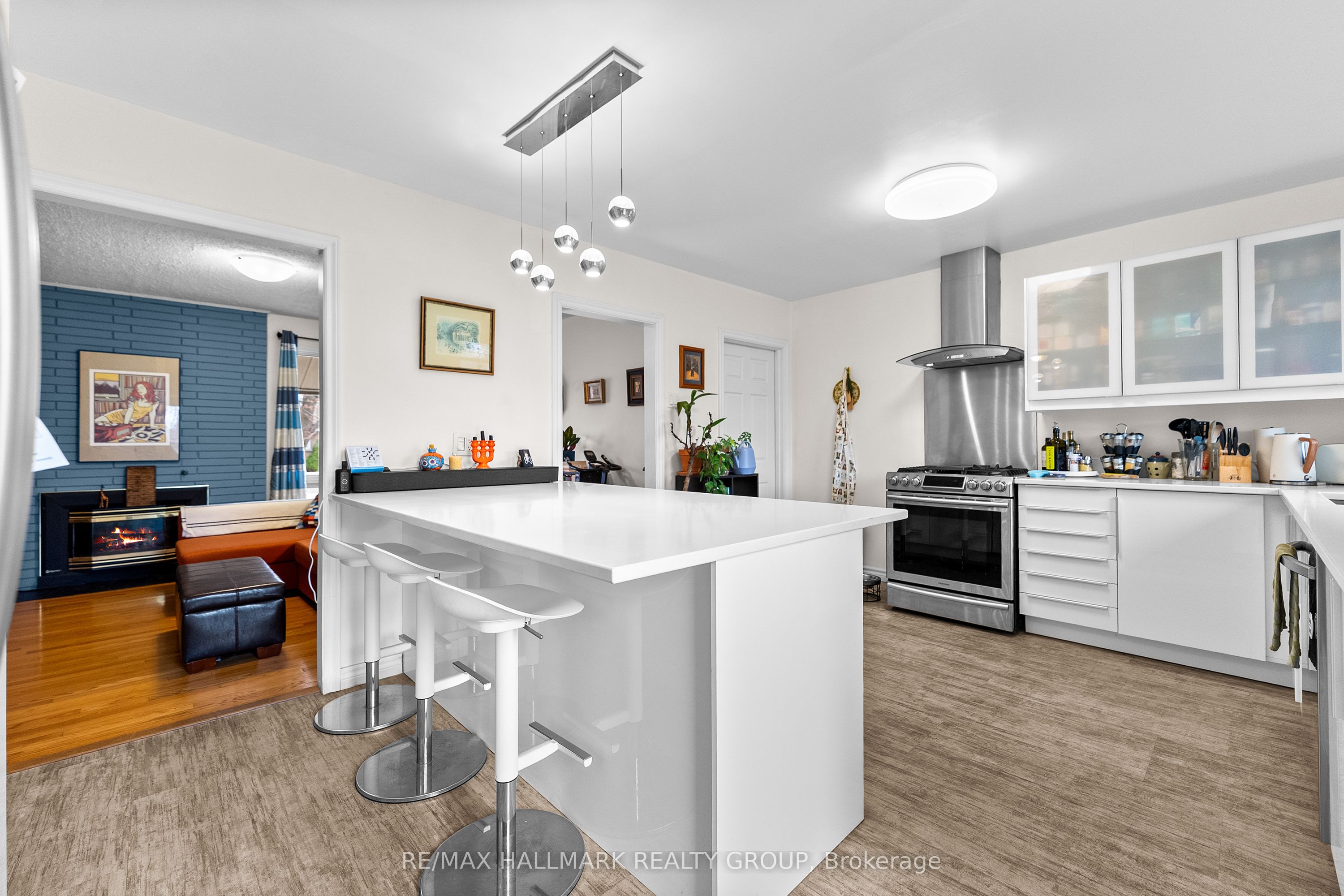 1318 Avenue Q Property Photo 1