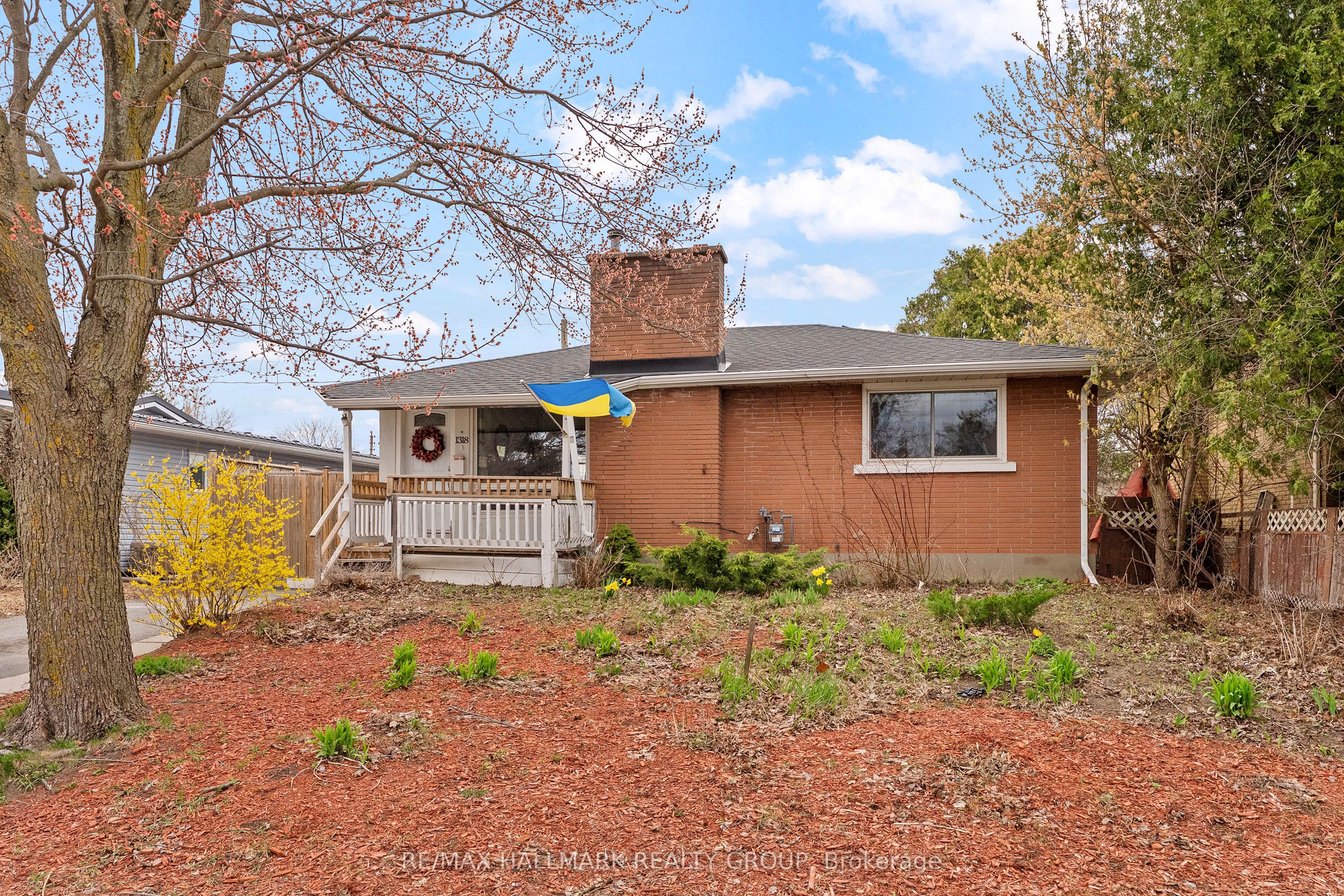 1318 Avenue Q Property Photo 2