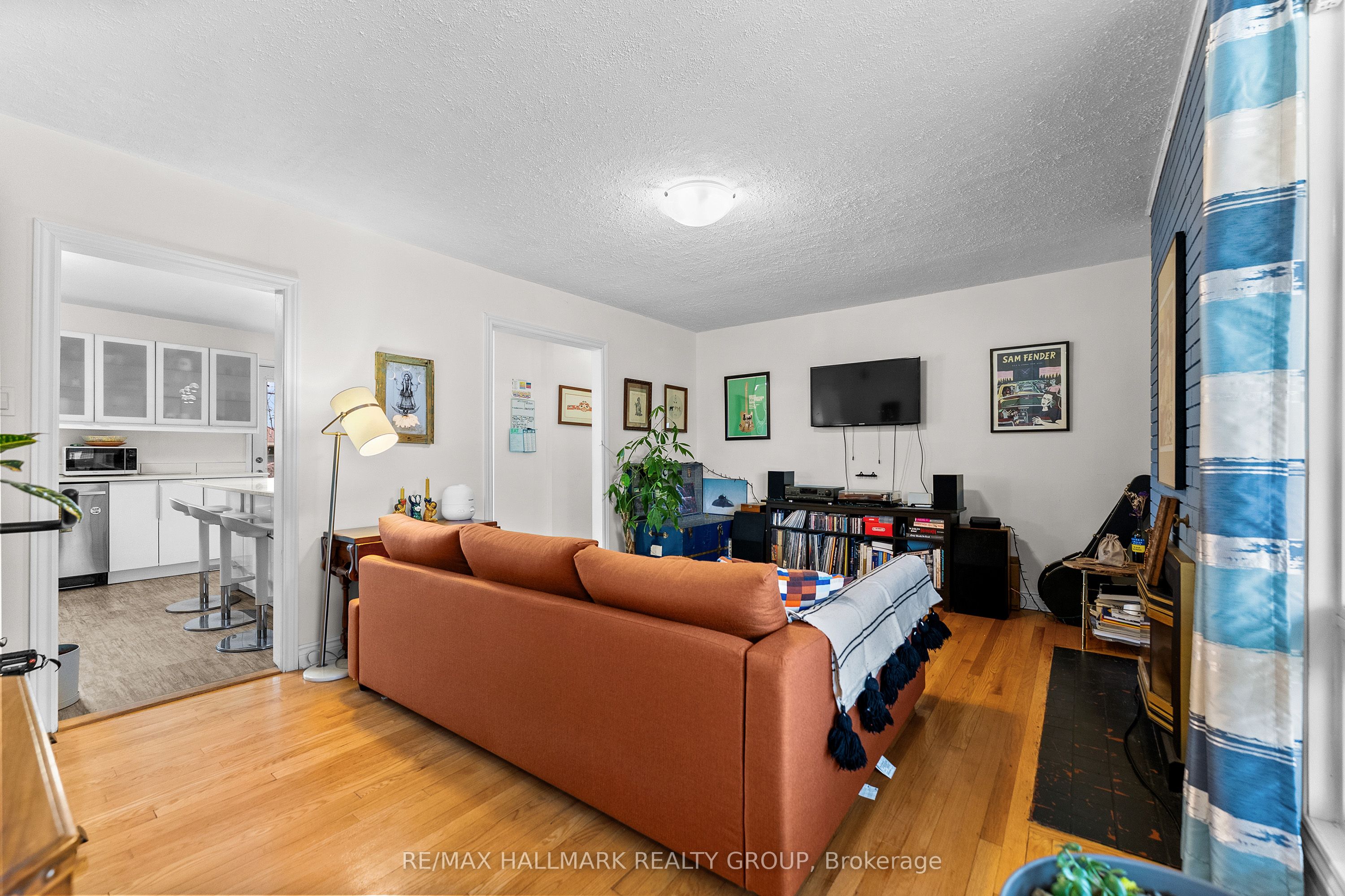 1318 Avenue Q Property Photo 4