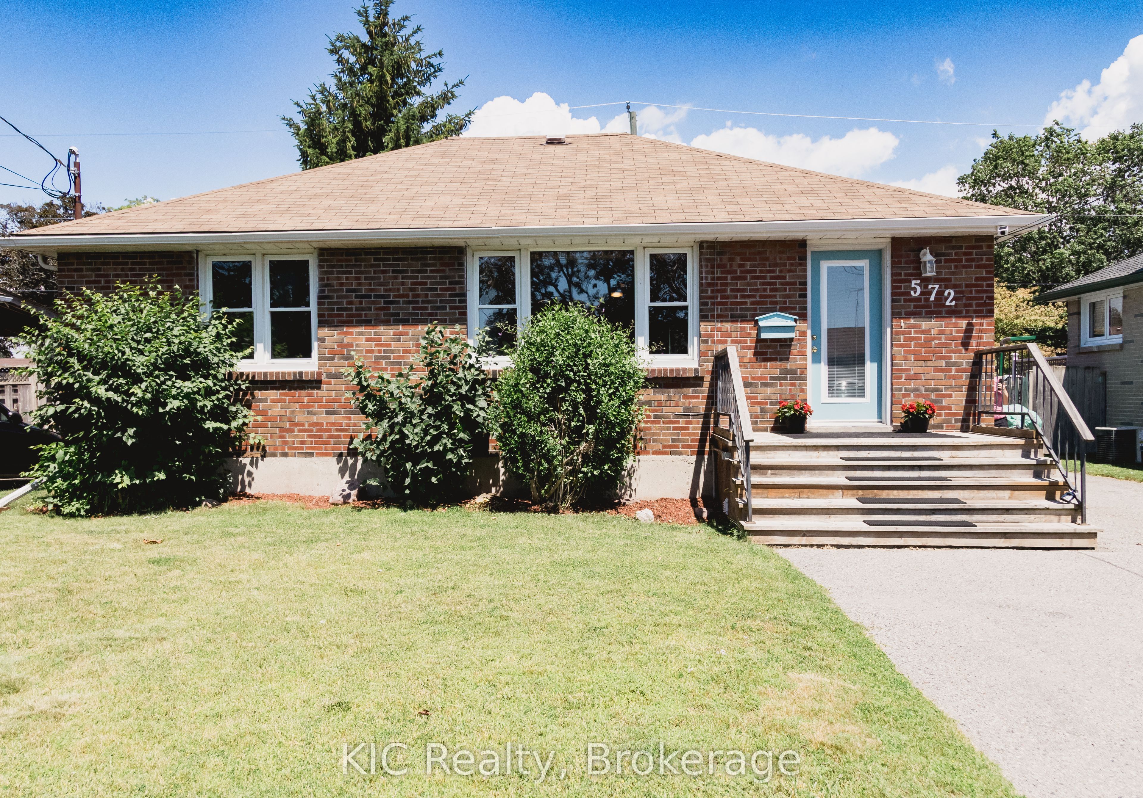 572 Shirley Street Property Photo 1