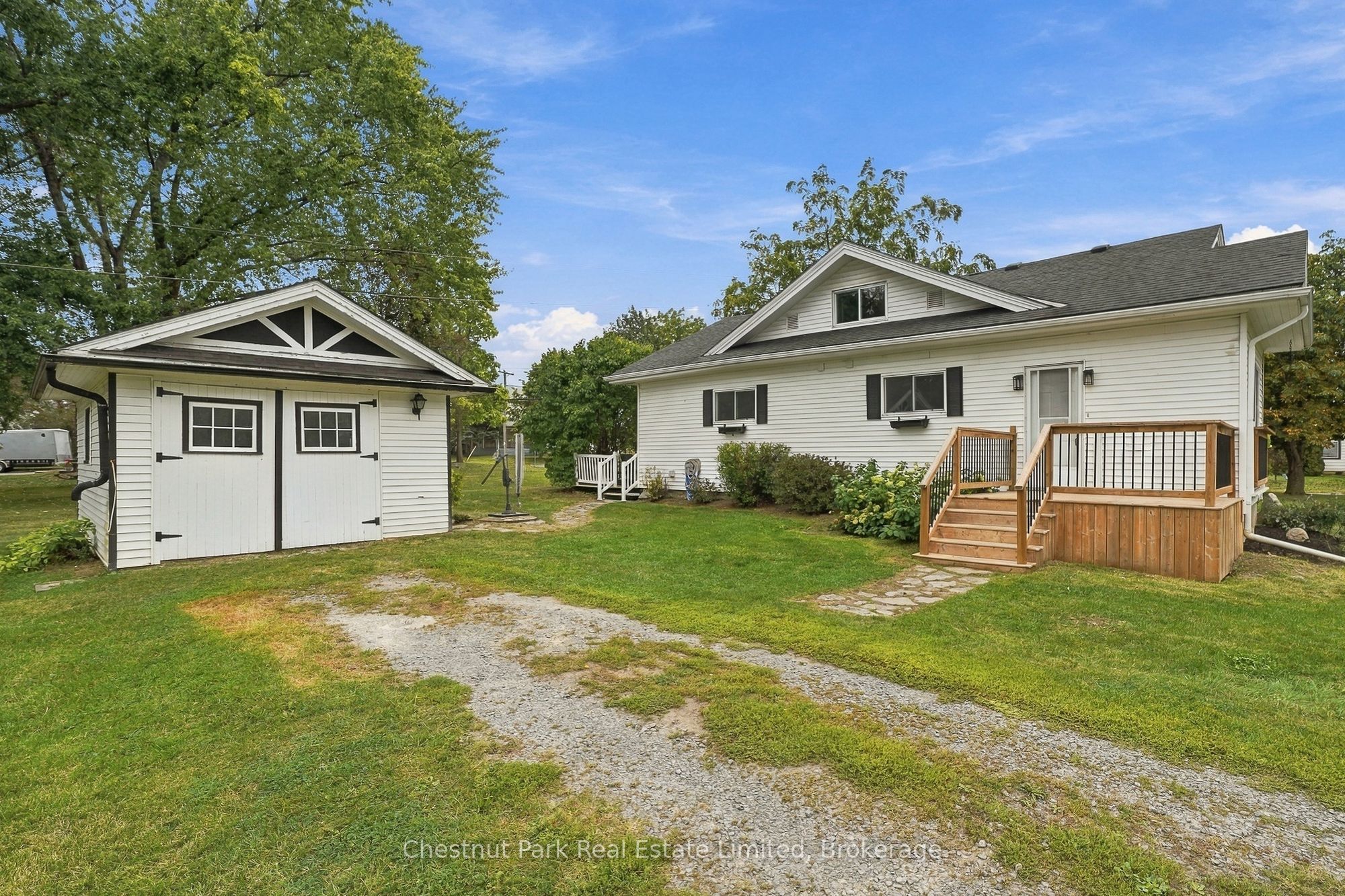 10 Northport Street Property Photo 1