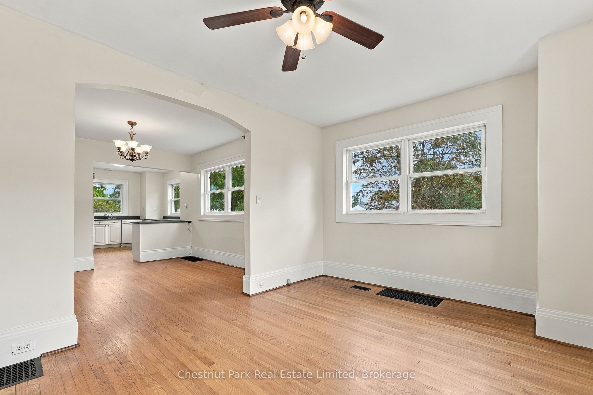 10 Northport Street Property Photo 7