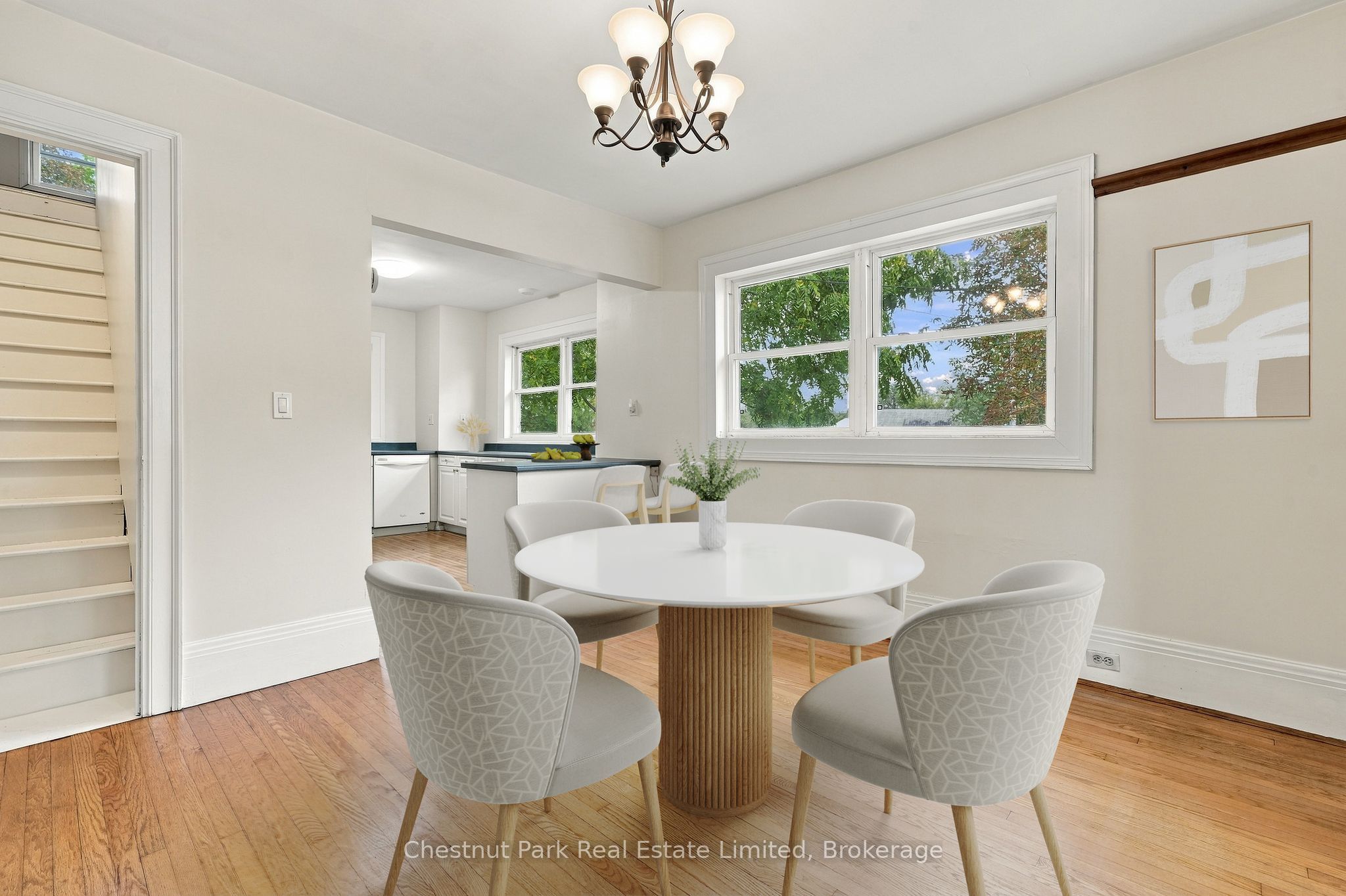 10 Northport Street Property Photo 8