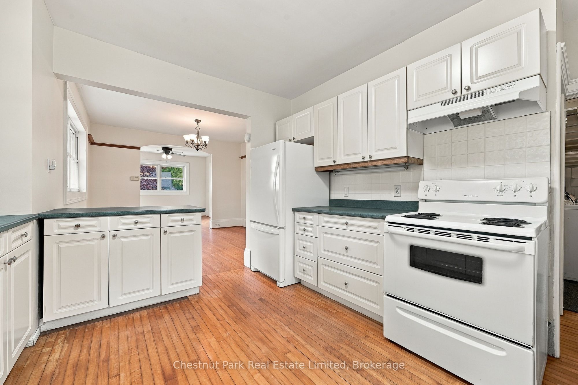 10 Northport Street Property Photo 23
