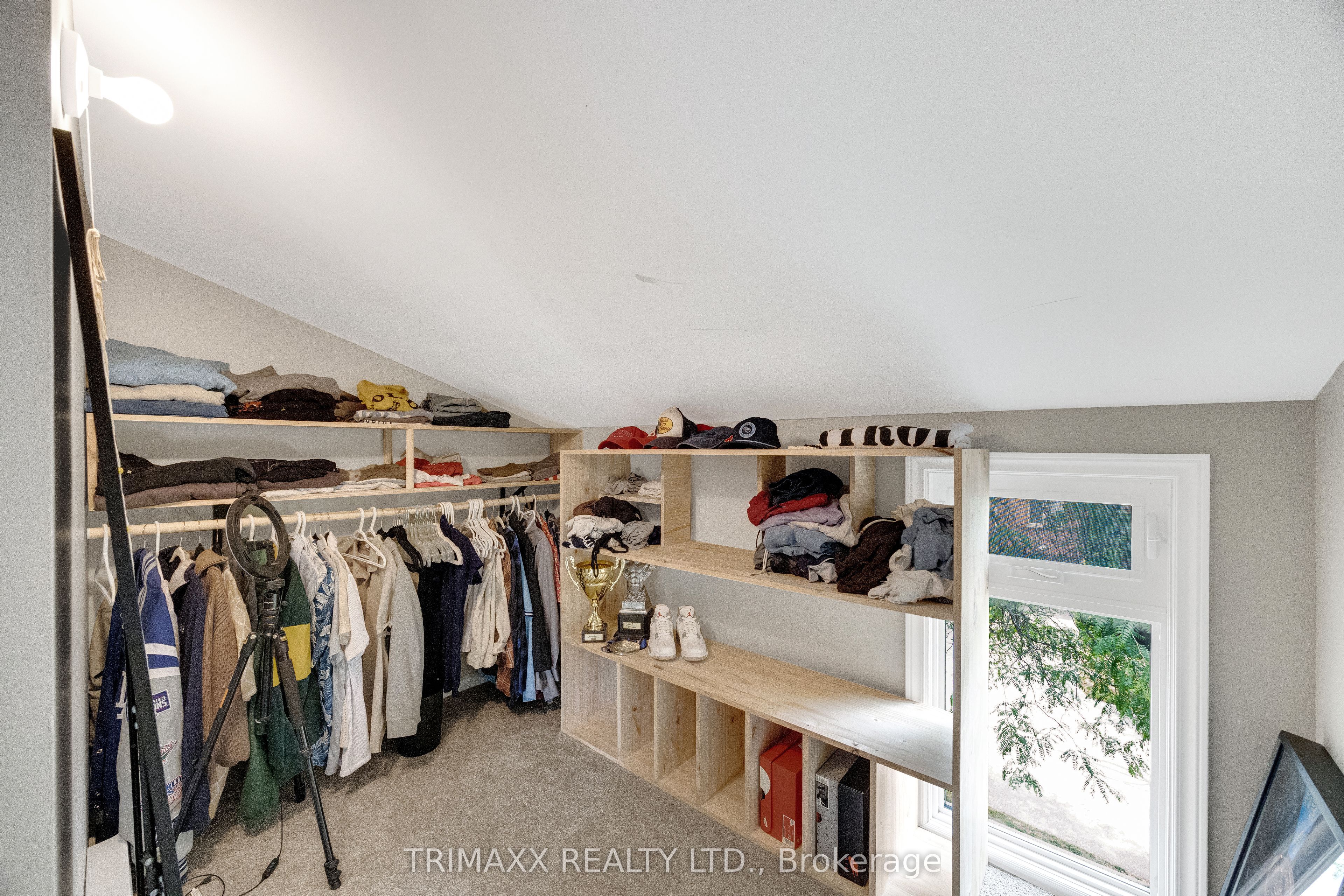 1855 Aldersbrook Road 35 Property Photo 29