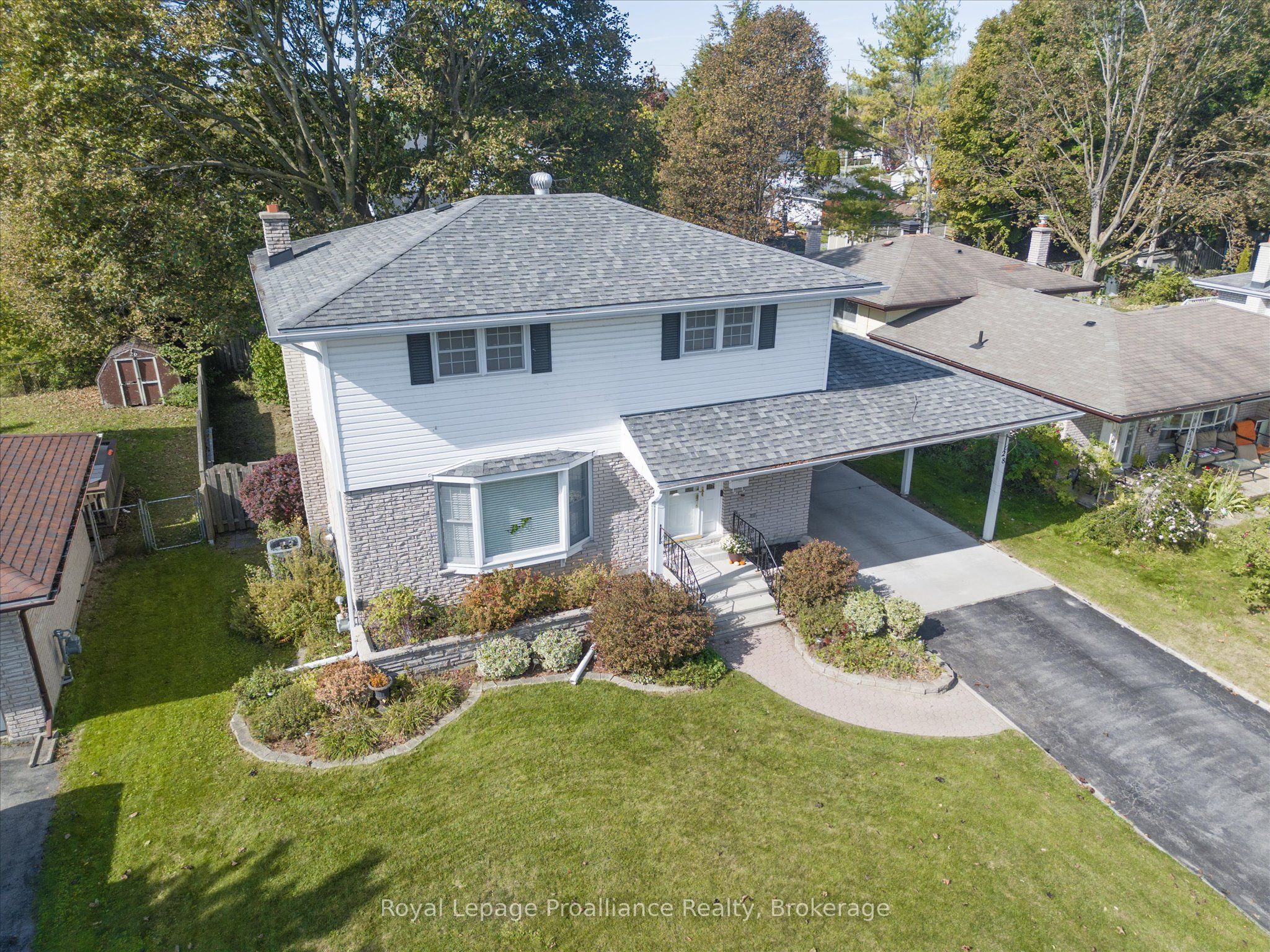 28 Shoniker Avenue