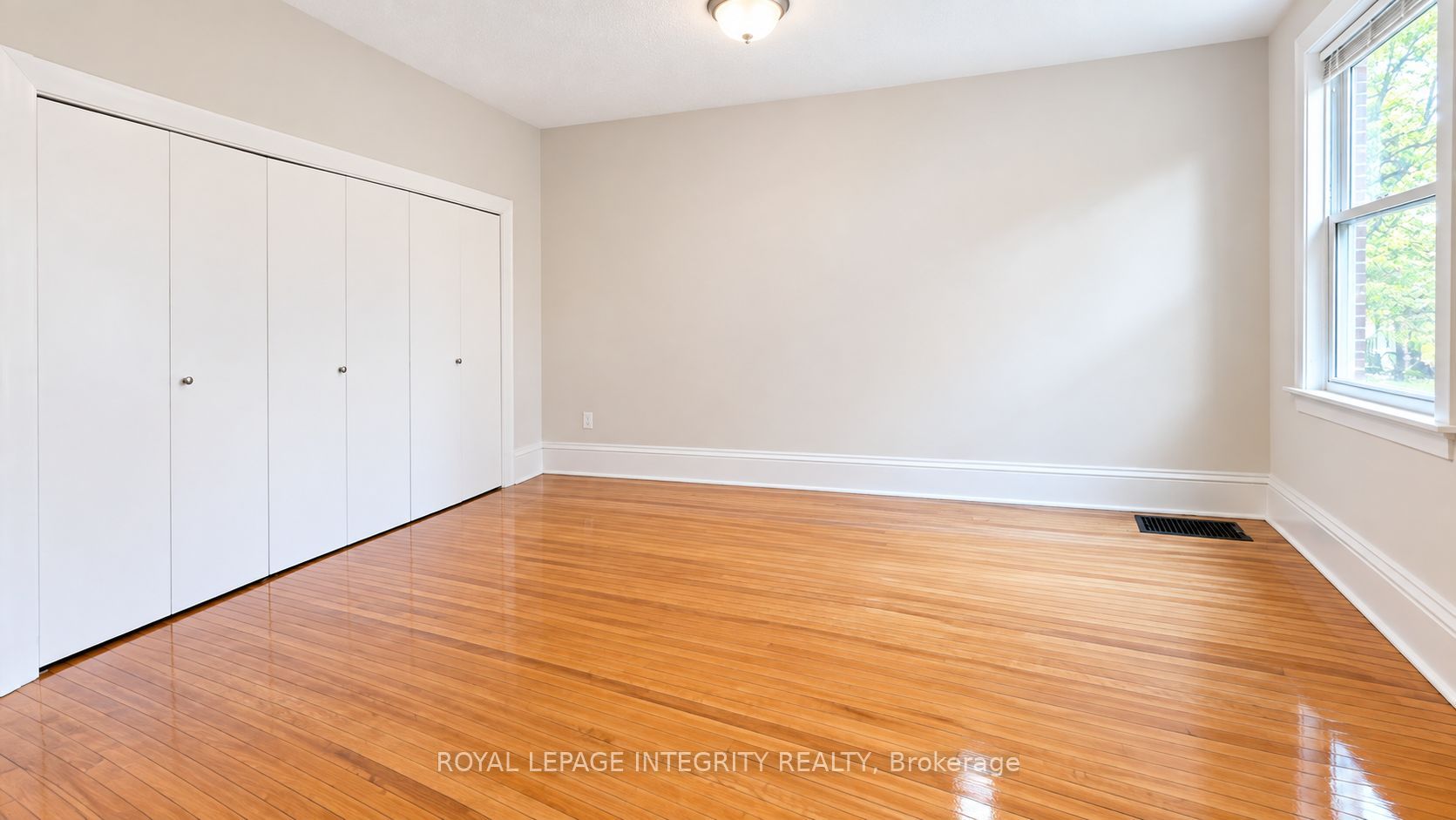 444 Gladstone Avenue Property Photo 15
