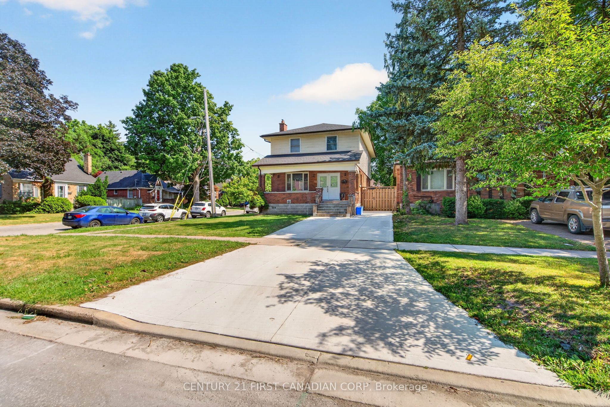 569 Cheapside Street Property Photo 1