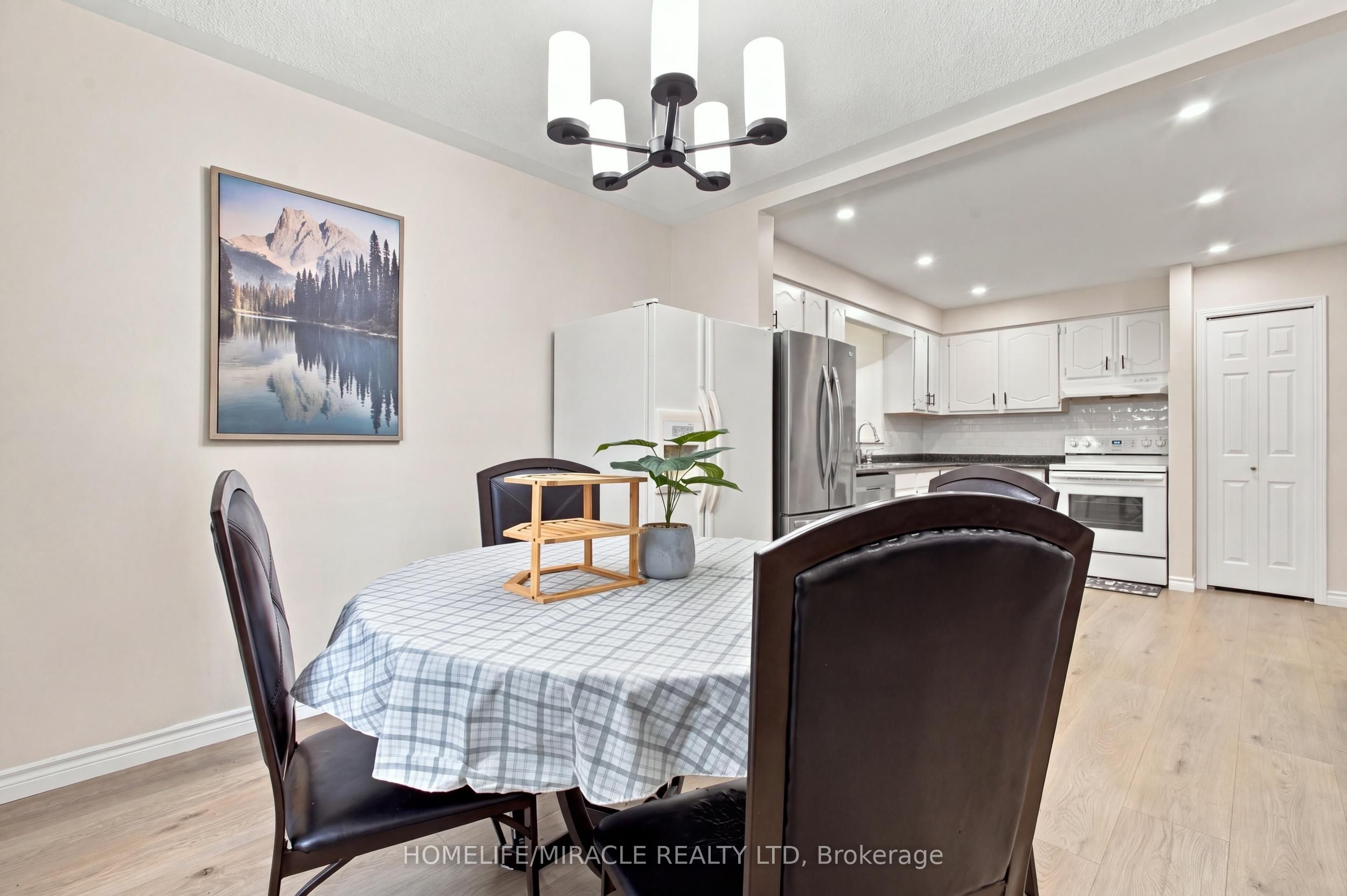 365 Blue Forest Drive Property Photo 7