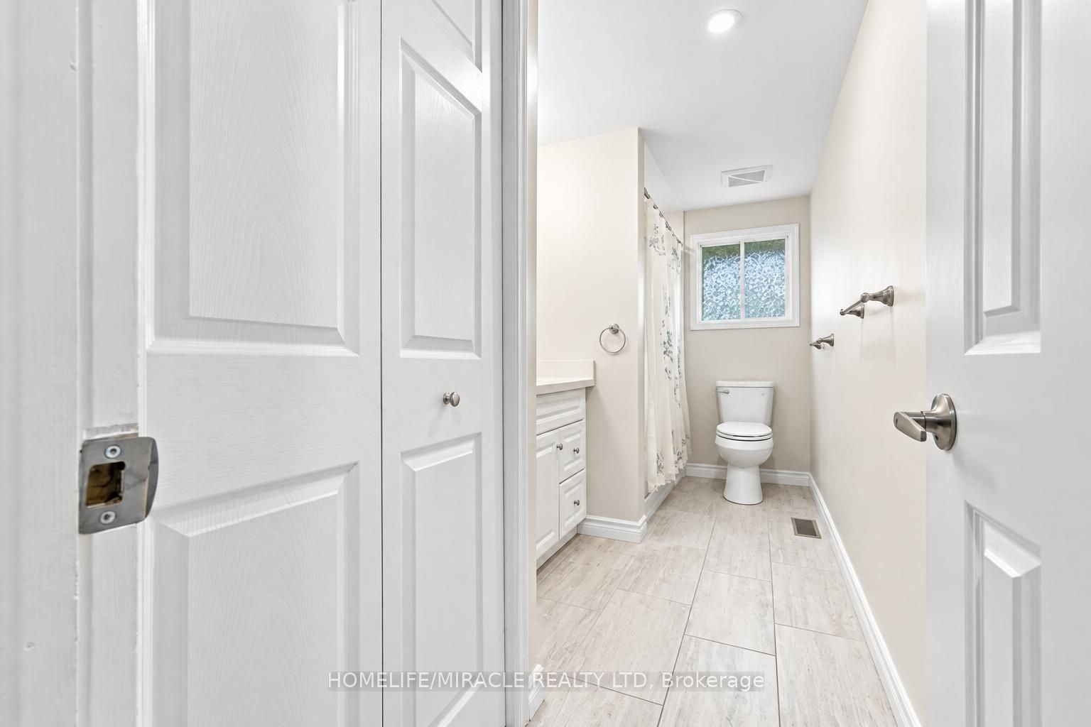 365 Blue Forest Drive Property Photo 17