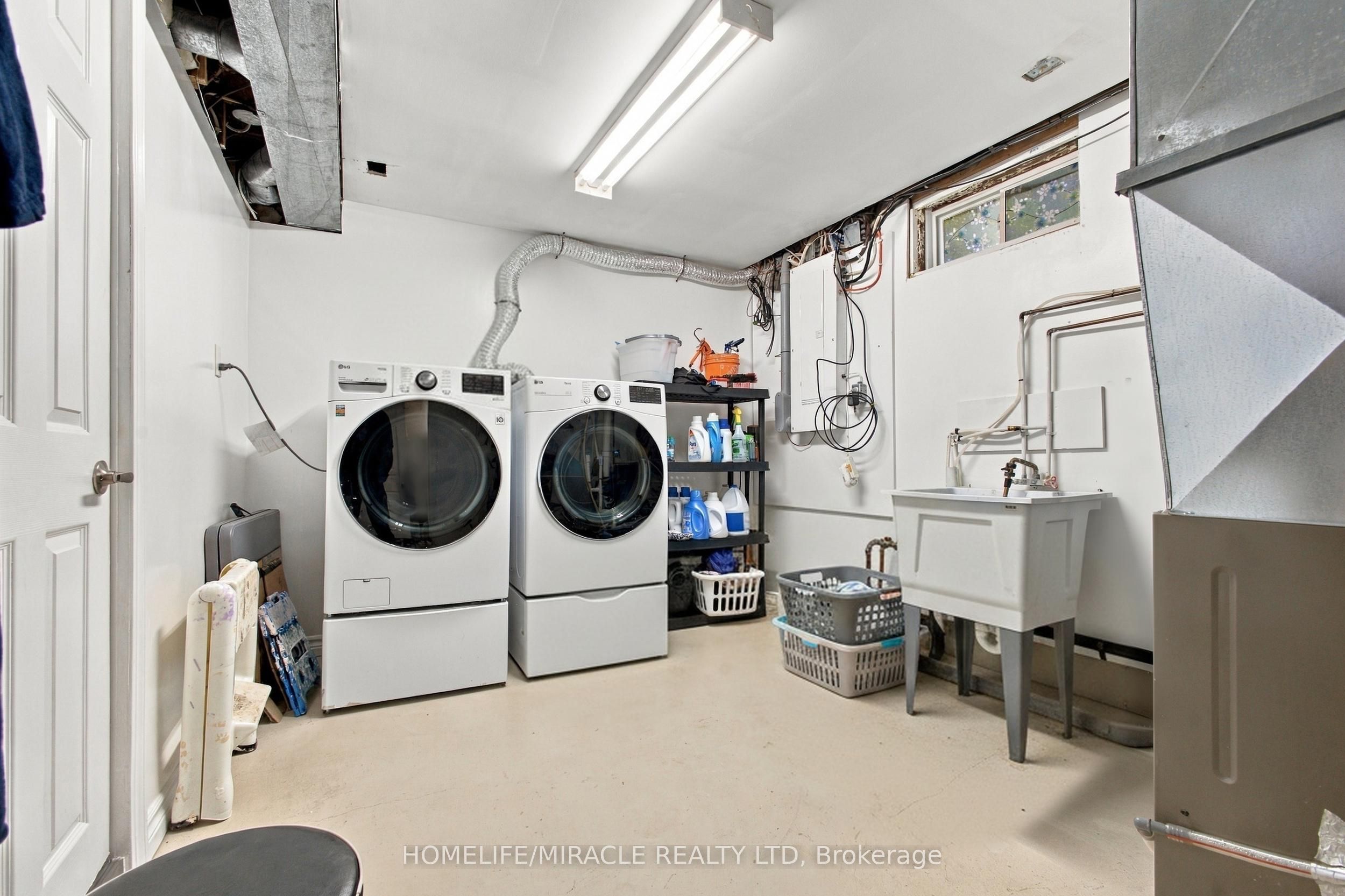 365 Blue Forest Drive Property Photo 24