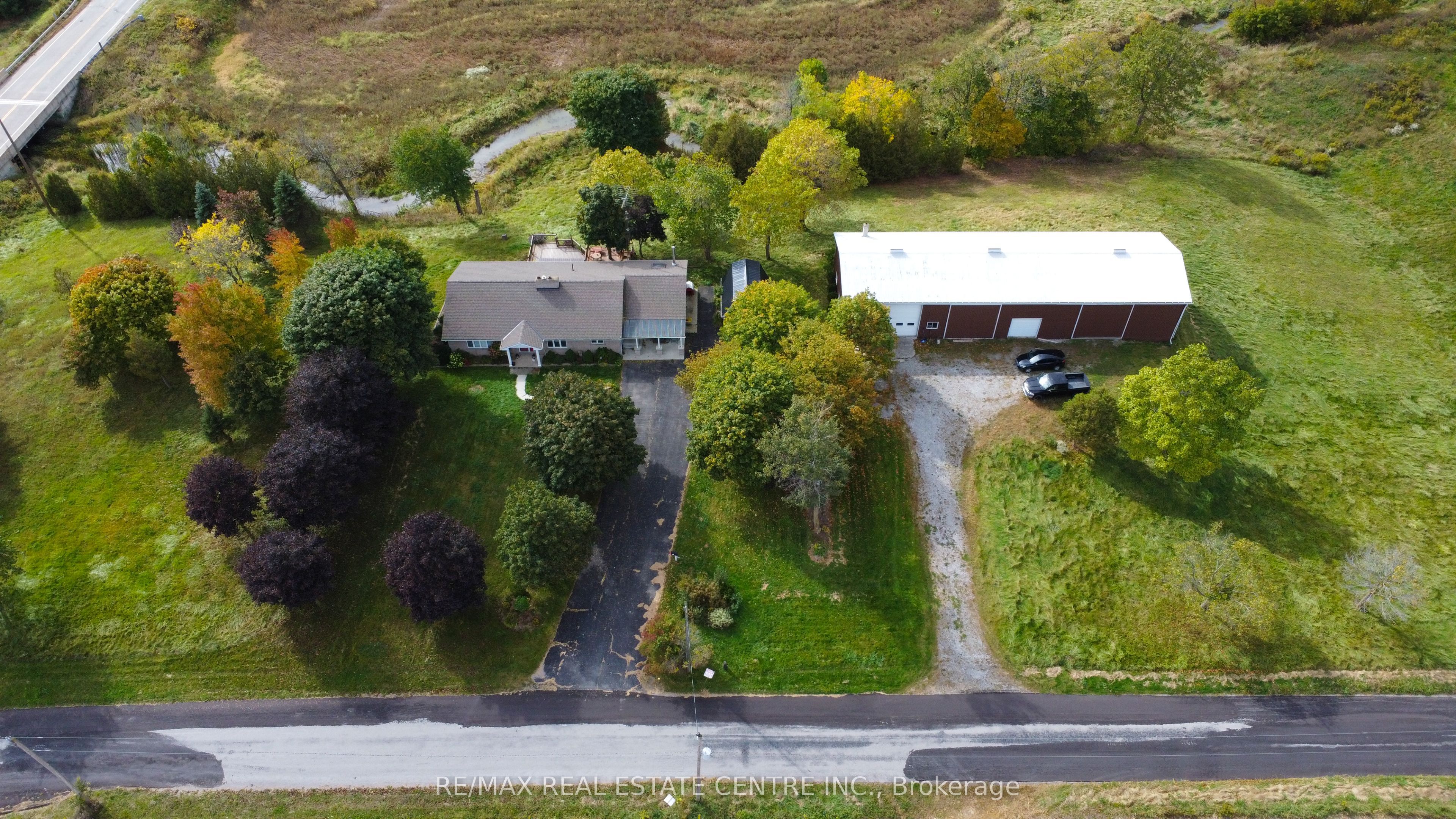 17 Cemetery Road Property Photo 1