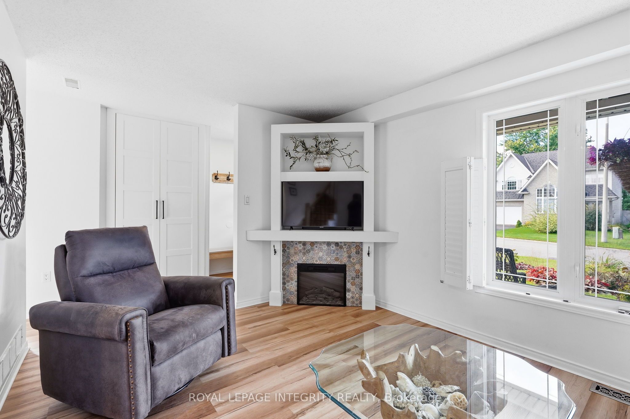 3365 Elie Crescent Property Photo 9