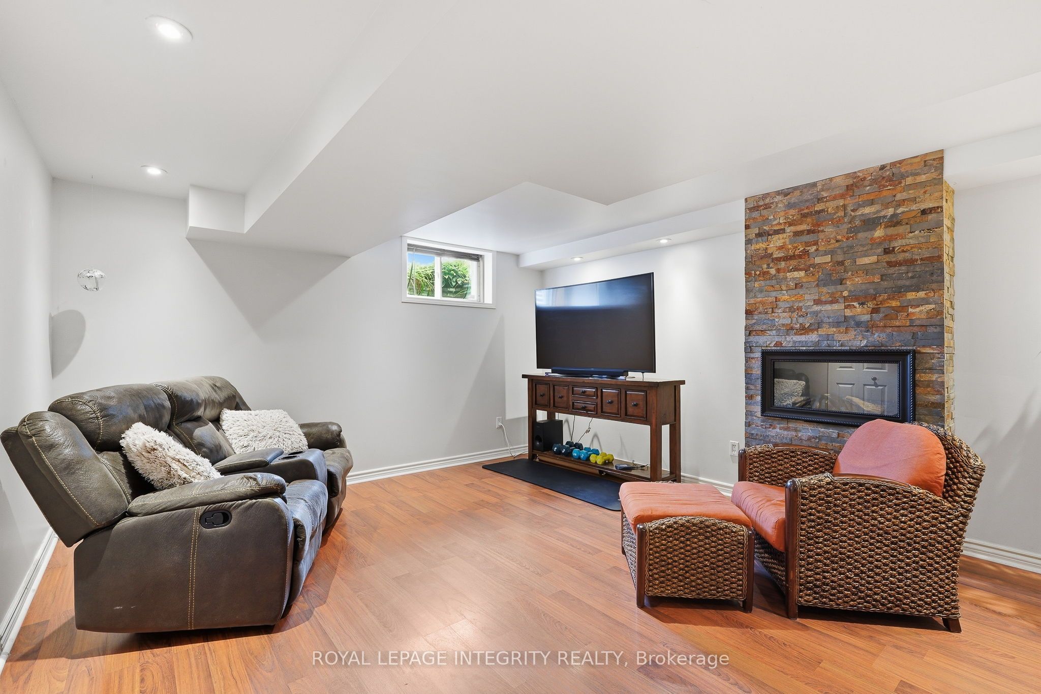 3365 Elie Crescent Property Photo 24