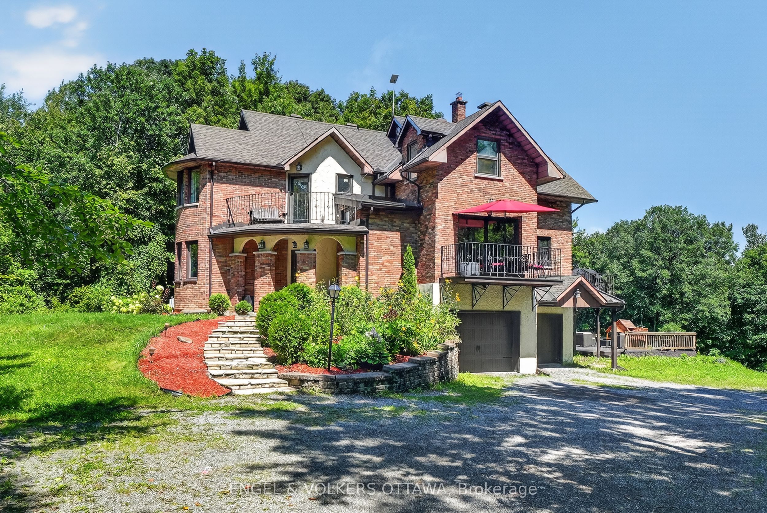3486 Torbolton Ridge Road Property Photo 1