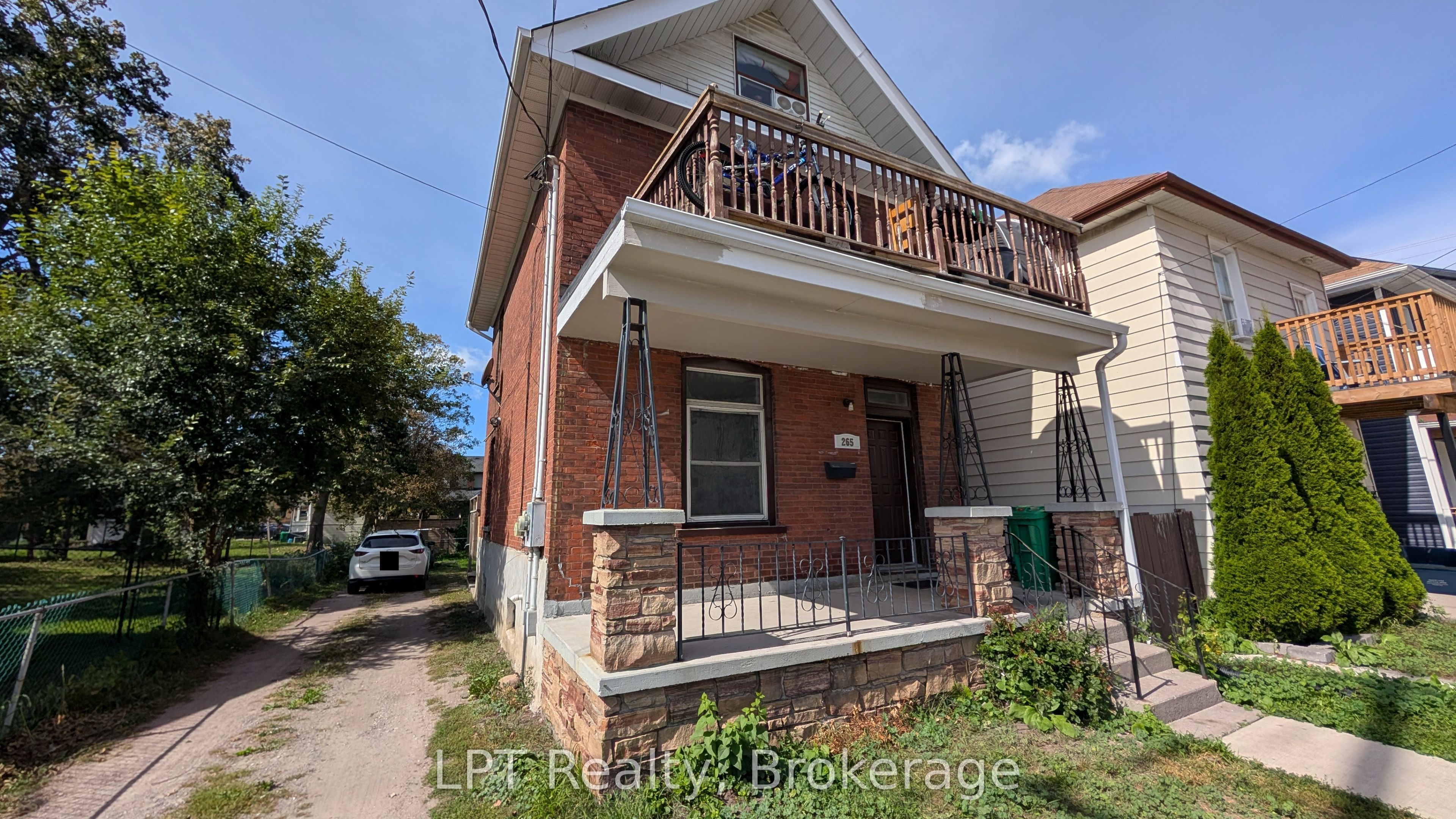 265 Bethune Street Property Photo 1