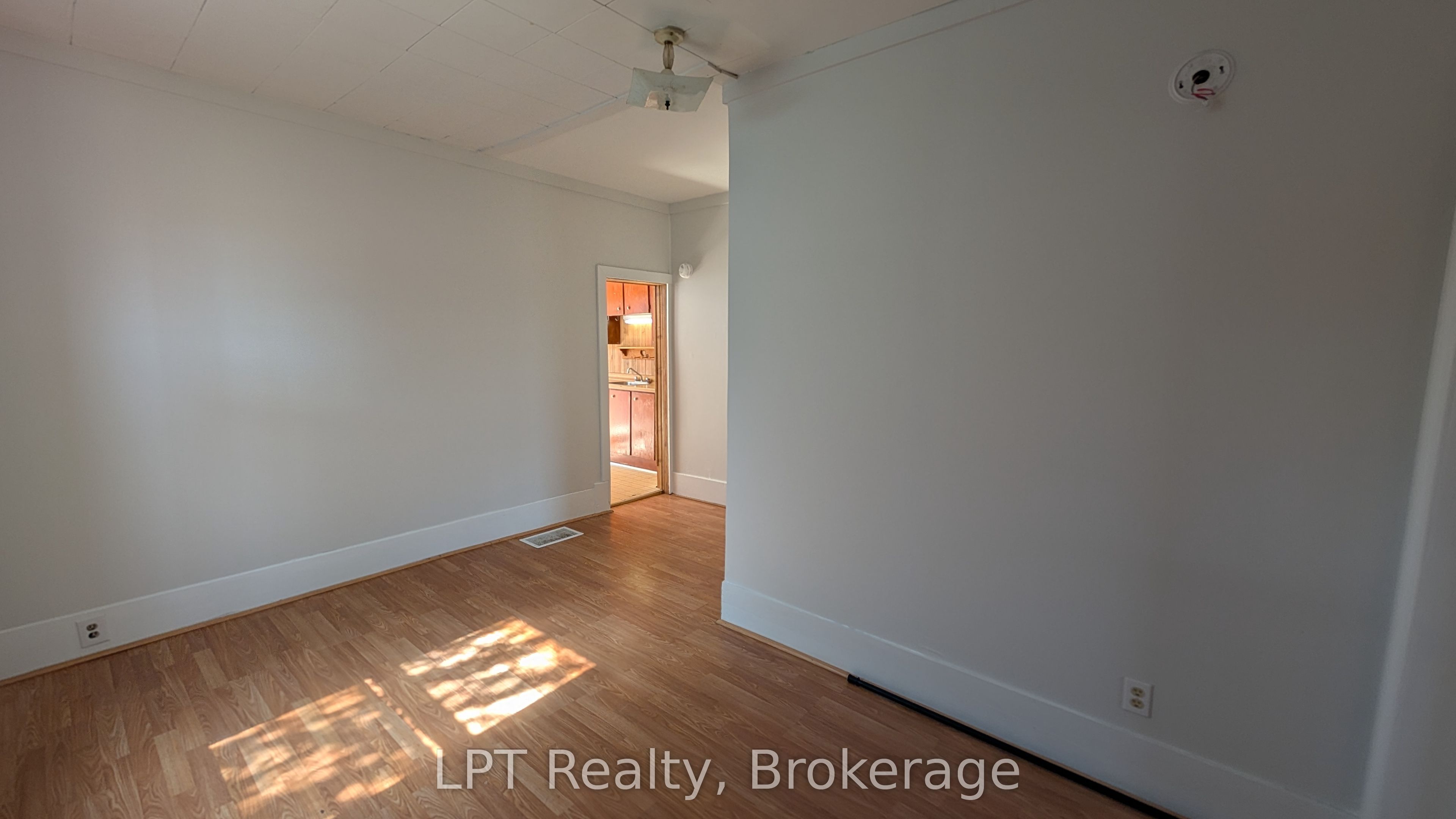 265 Bethune Street Property Photo 9