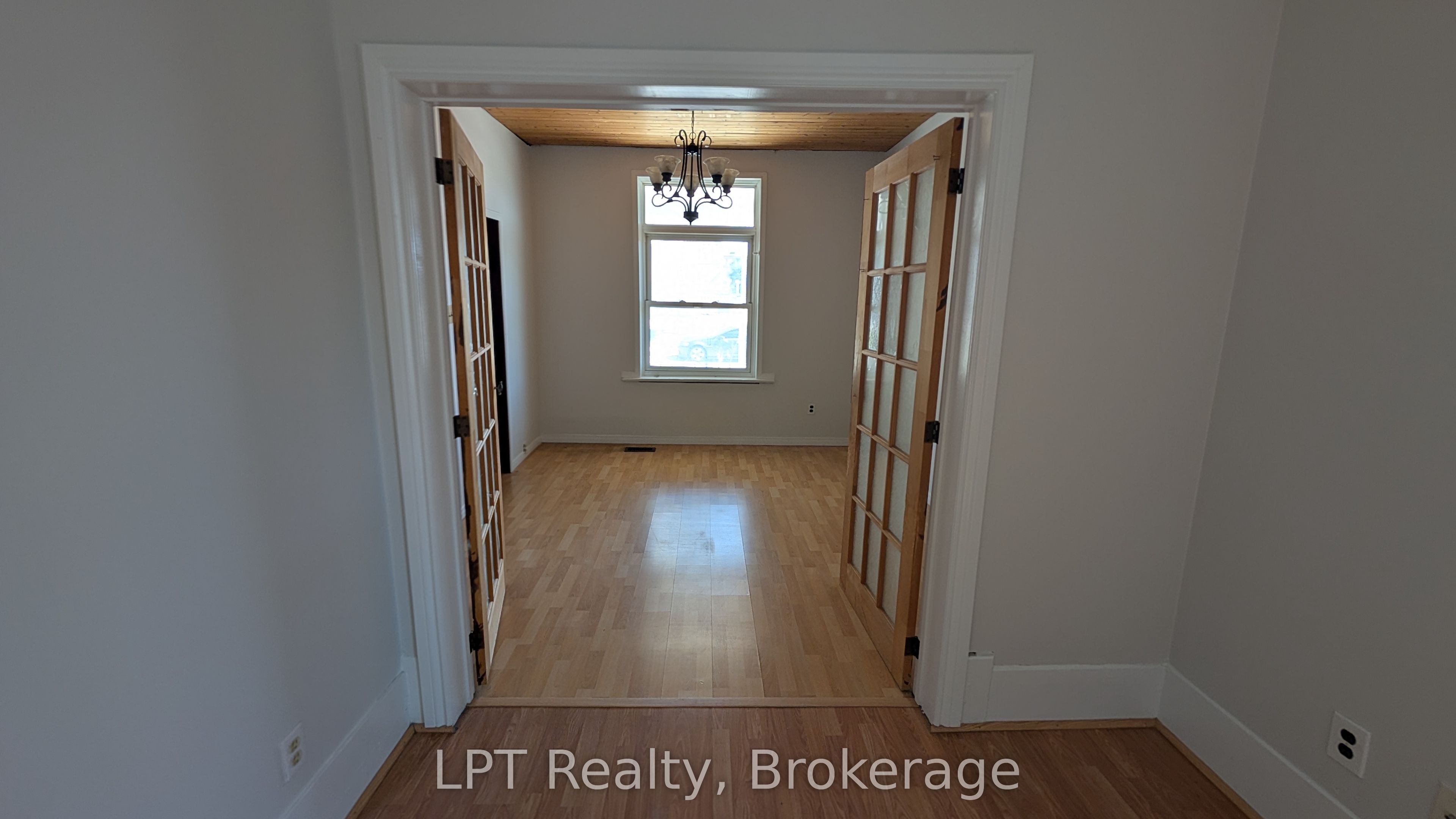 265 Bethune Street Property Photo 12