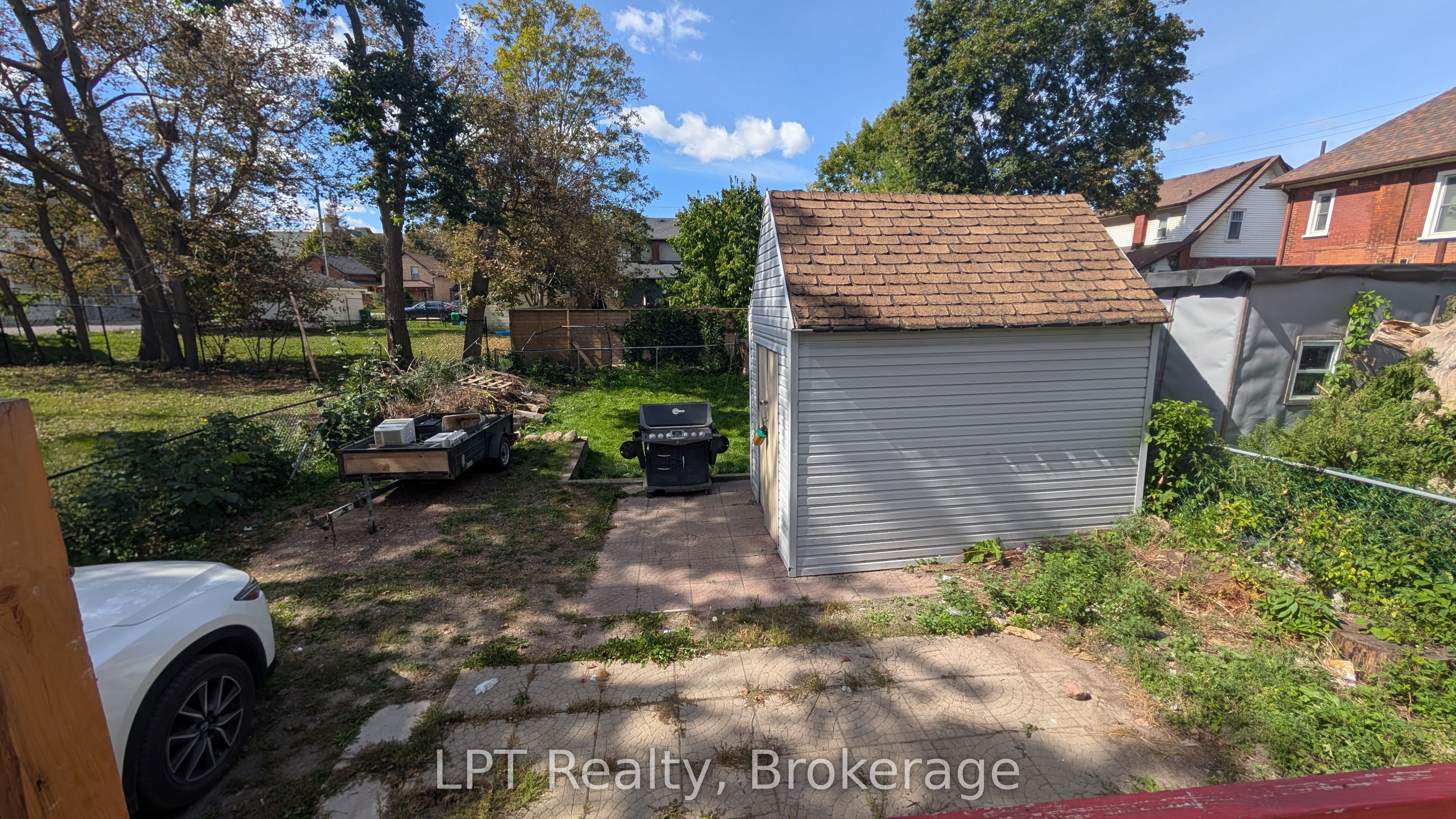 265 Bethune Street Property Photo 17