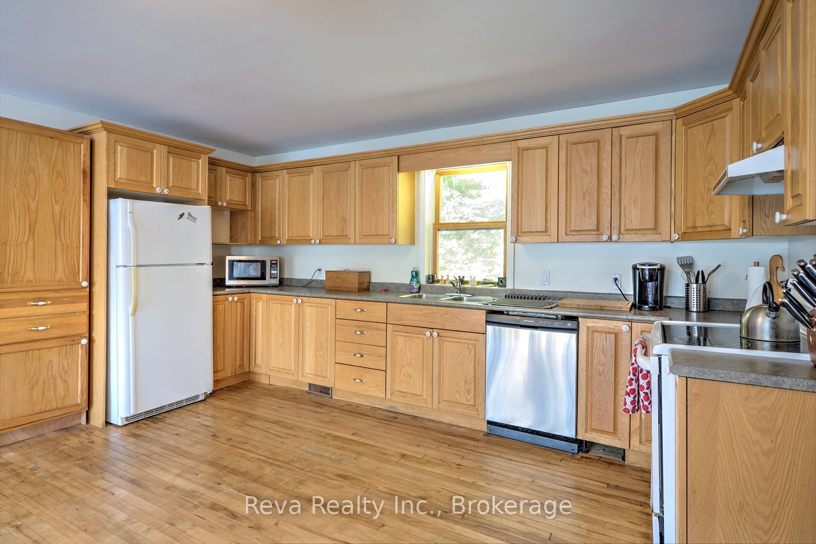 70a Holland Lake Road Property Photo 2