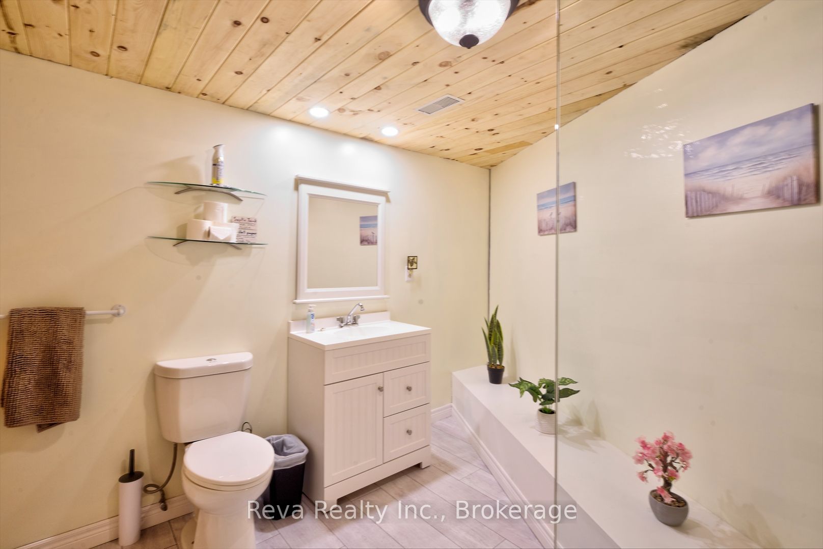 70a Holland Lake Road Property Photo 17